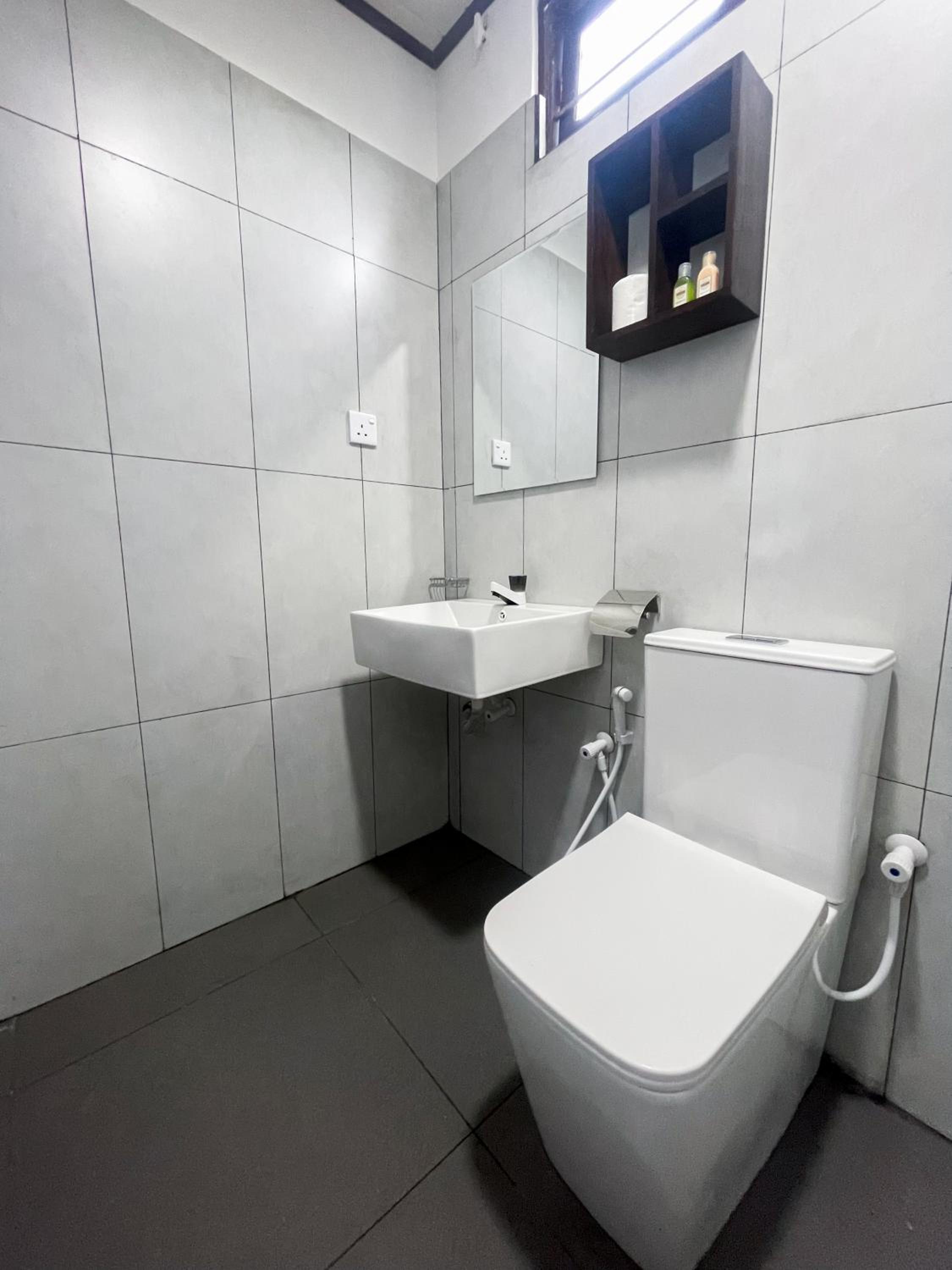 Deluxe Double Room with Balcony photo 2