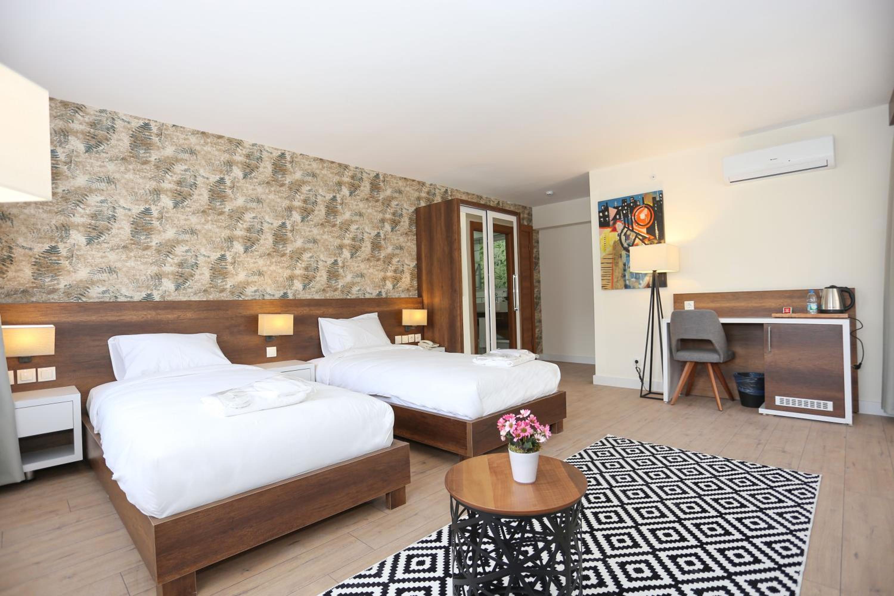 Deluxe Twin Room photo 1