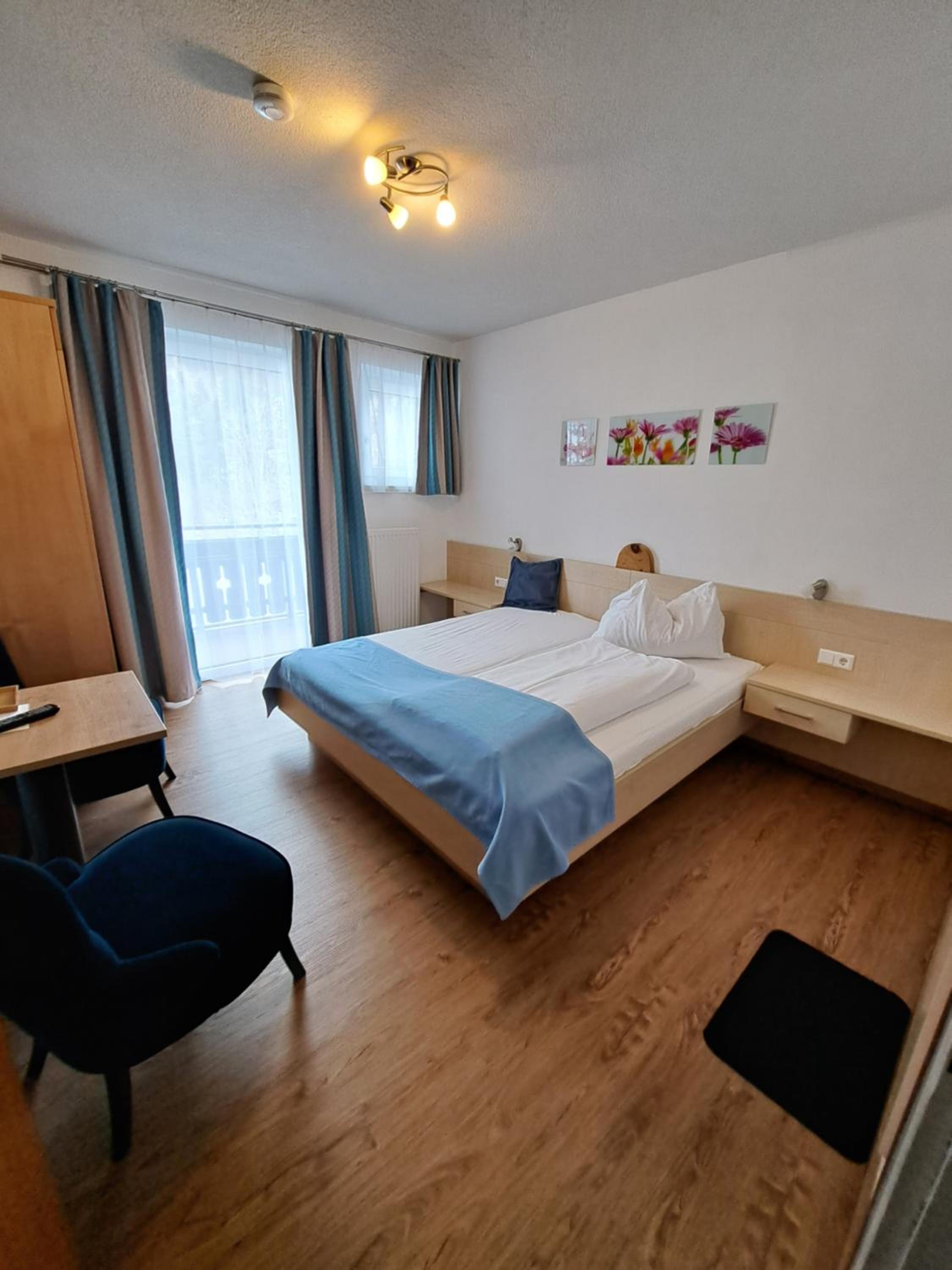 Single Room with Balcony photo 2