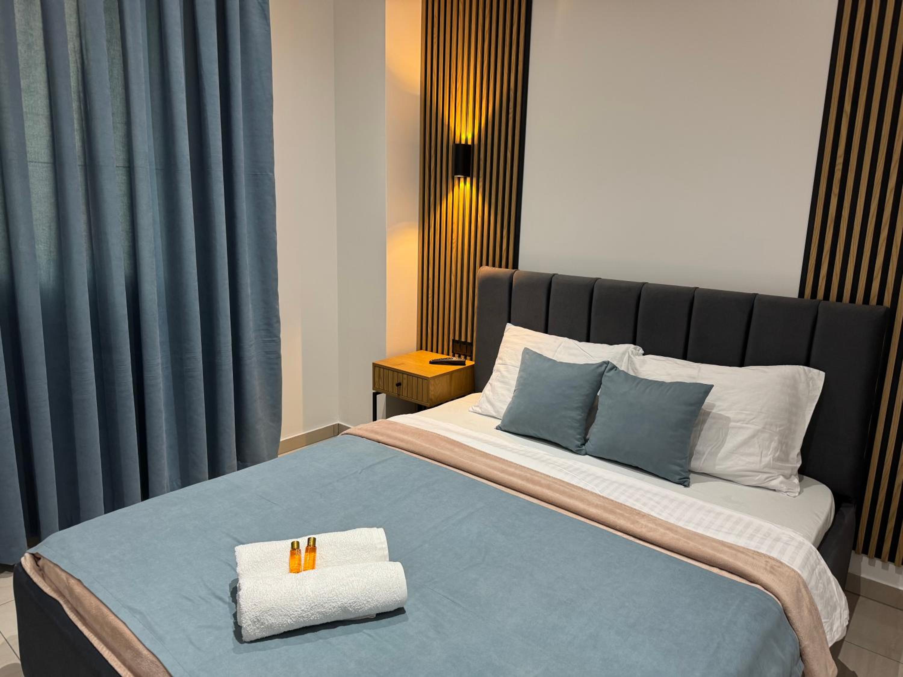 Deluxe Double Room with Extra Bed