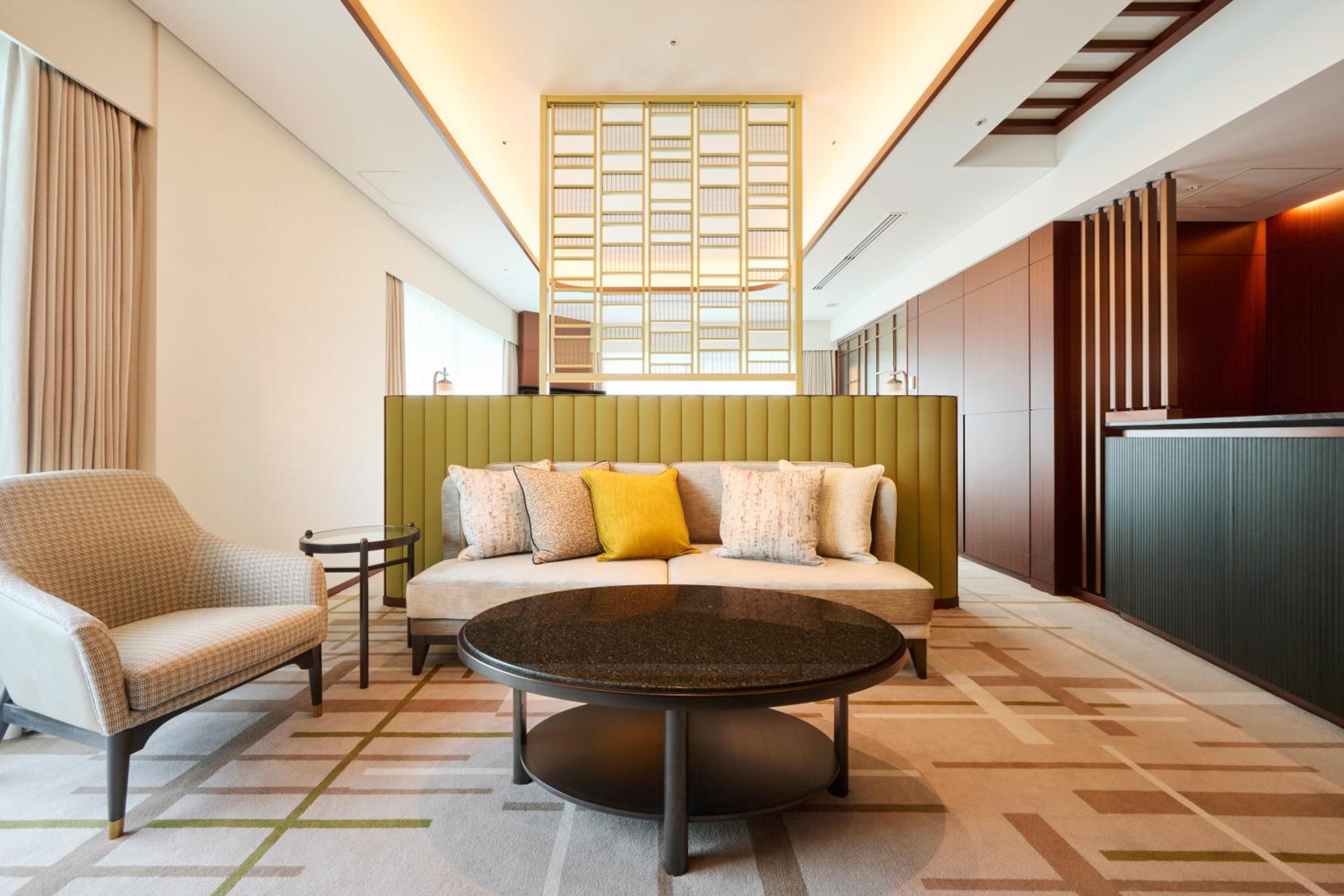 Marunouchi Suite photo 3