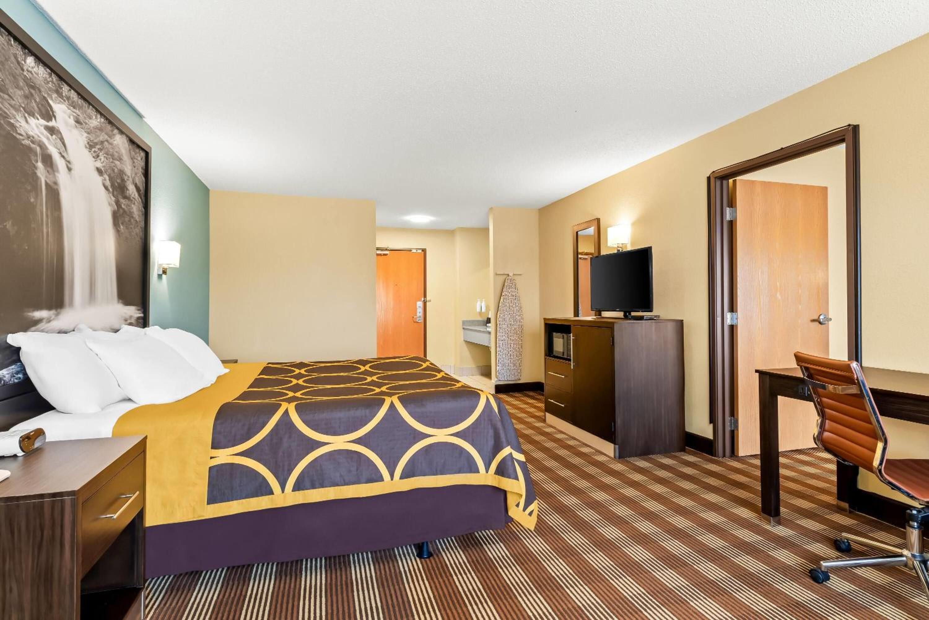 Two-Bedroom Efficiency Suite with 1 King Bed and Queen Bed, Non-Smoking - Photo 1