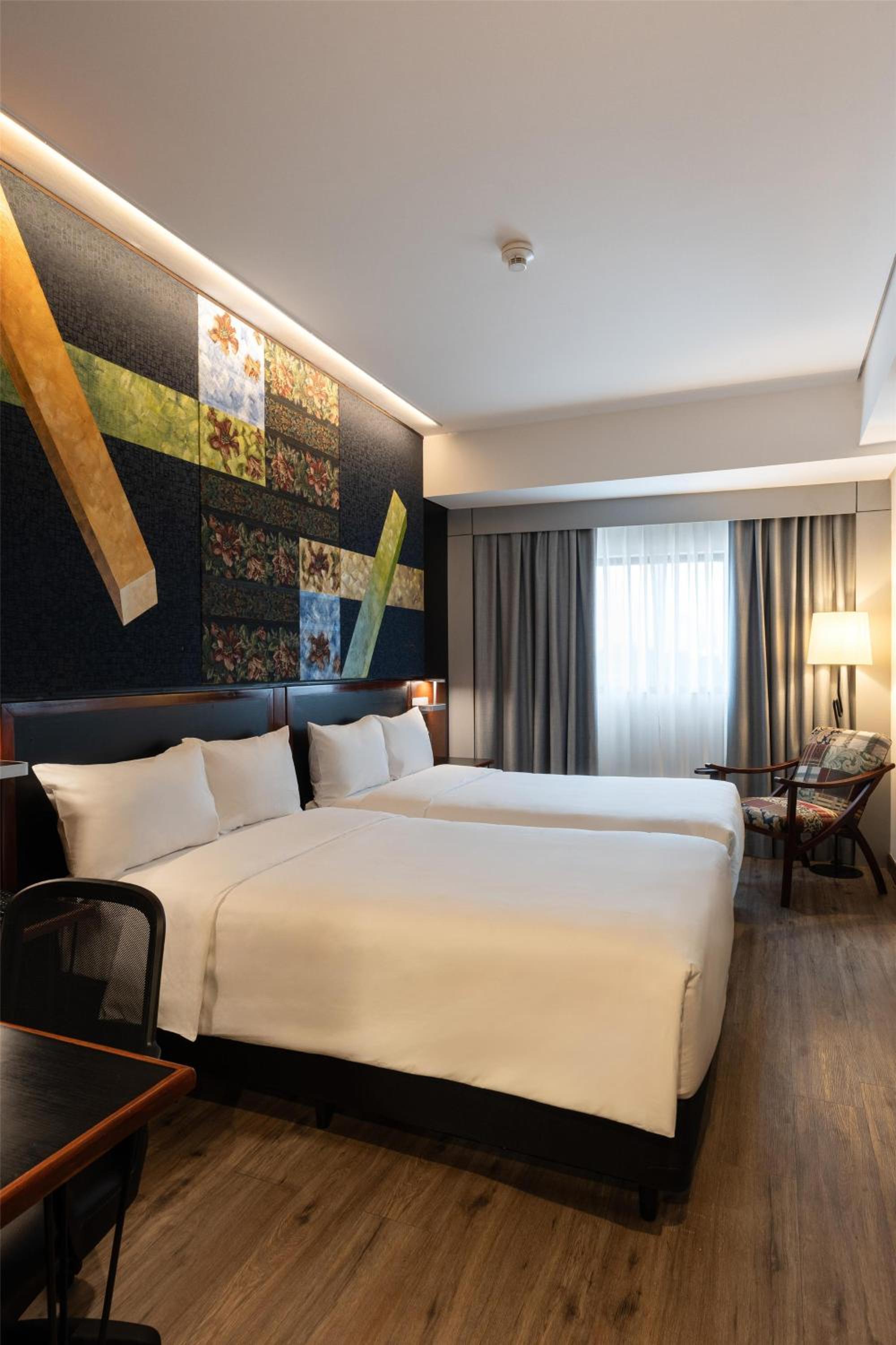Twin Room - Photo 3