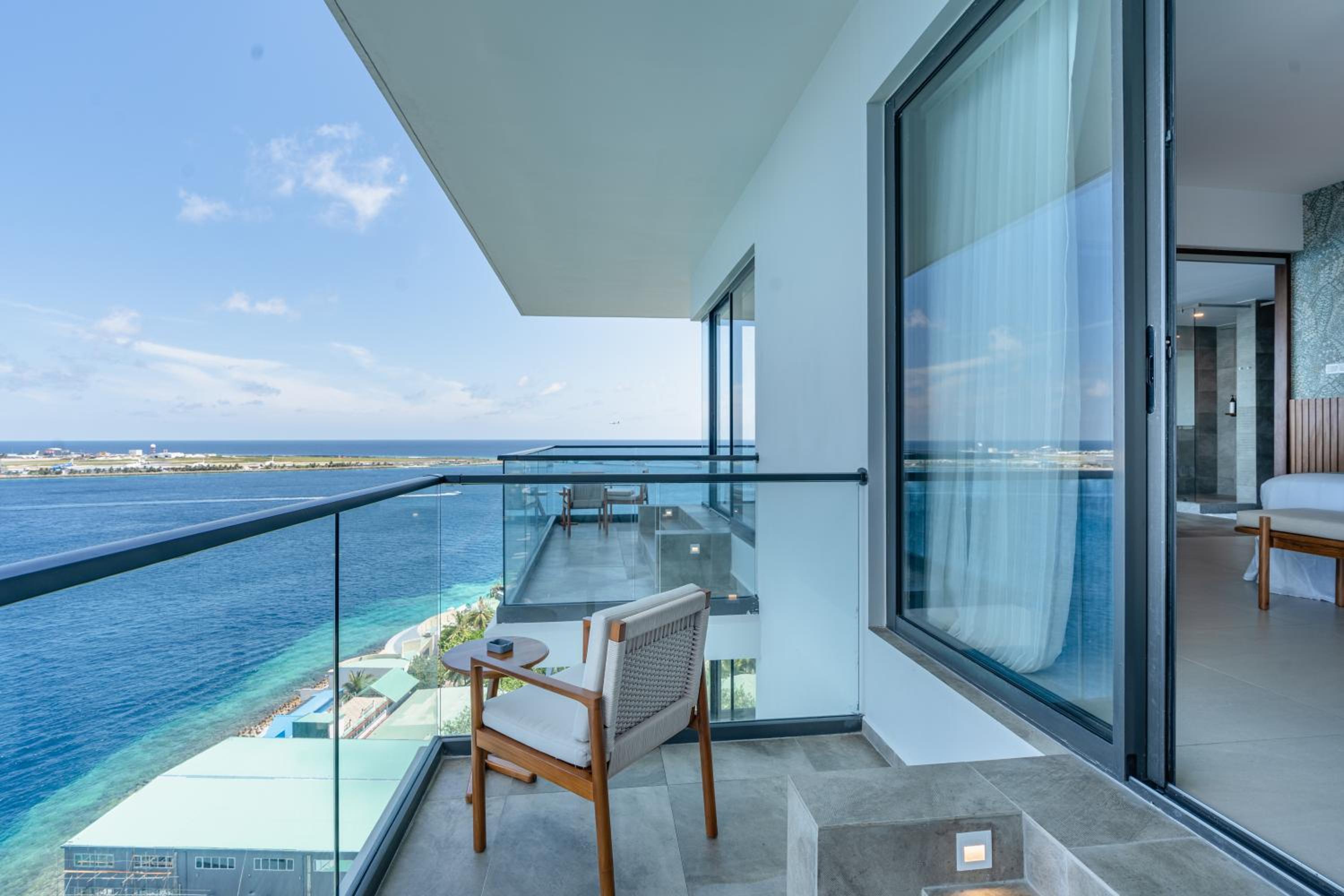 Presidential Villa (Free Airport Transfer)