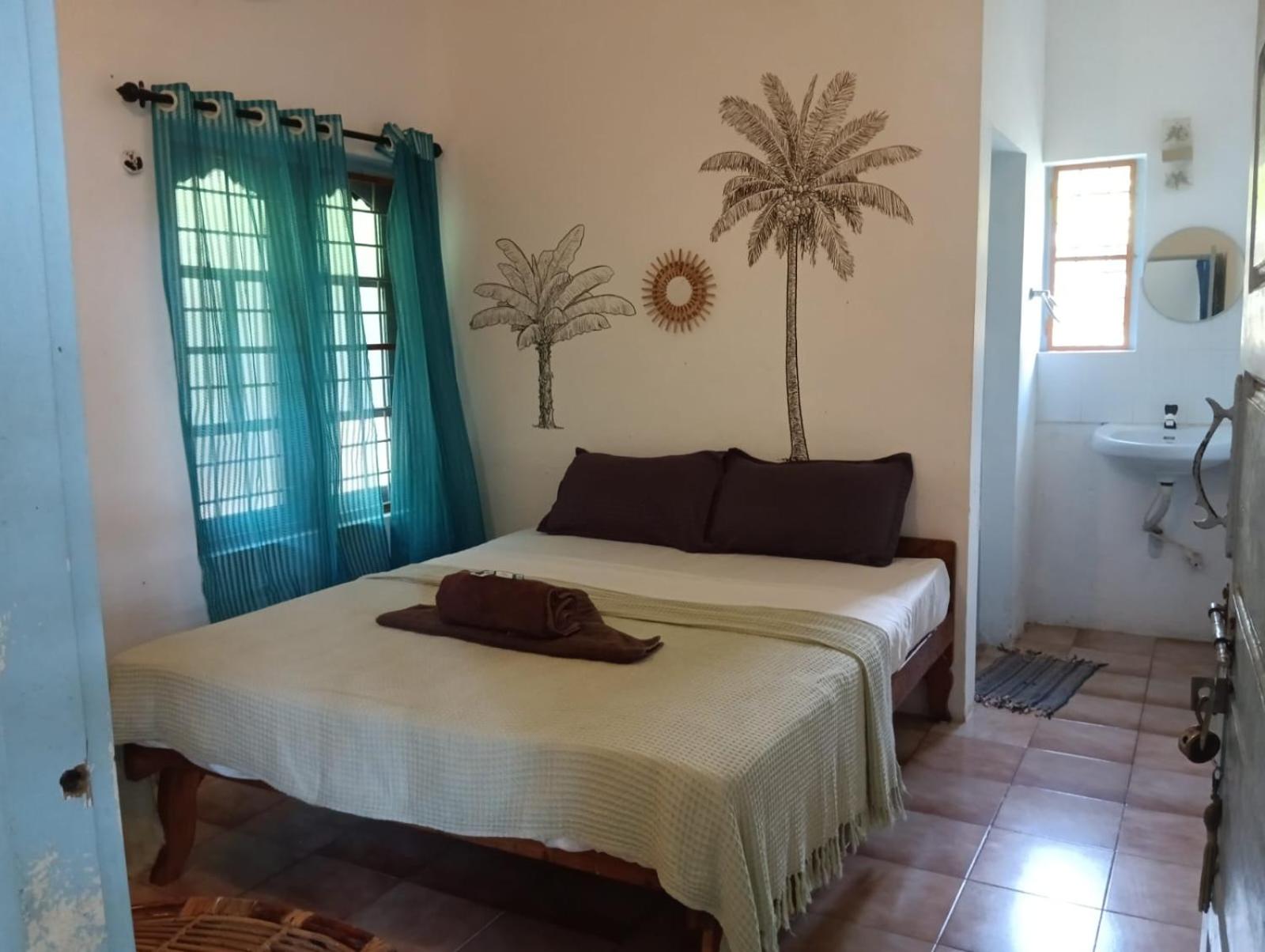 Economy Double Room photo 3