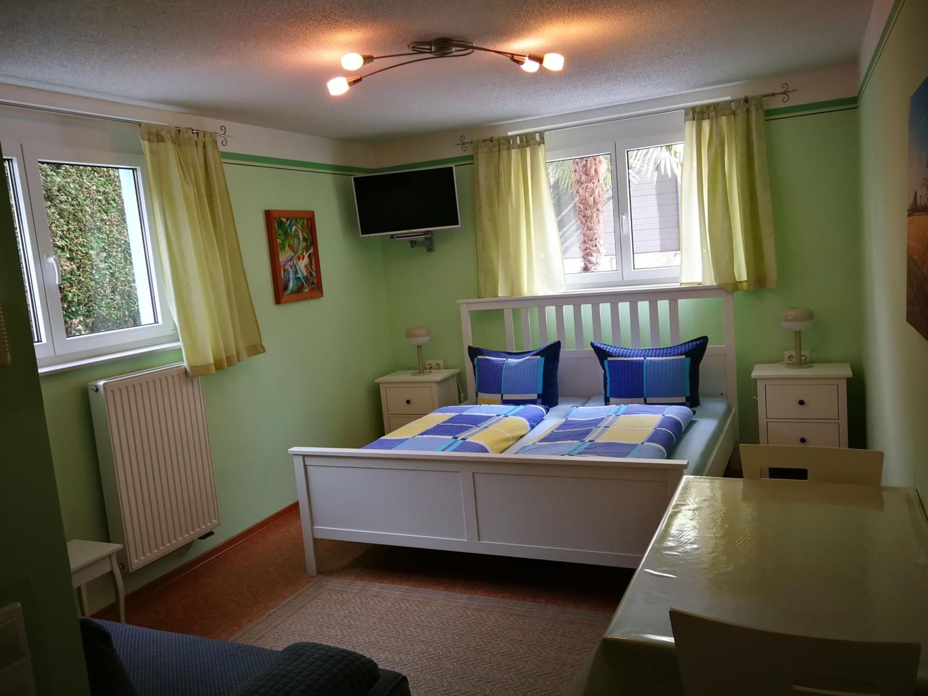 Family Room with Terrace photo 2