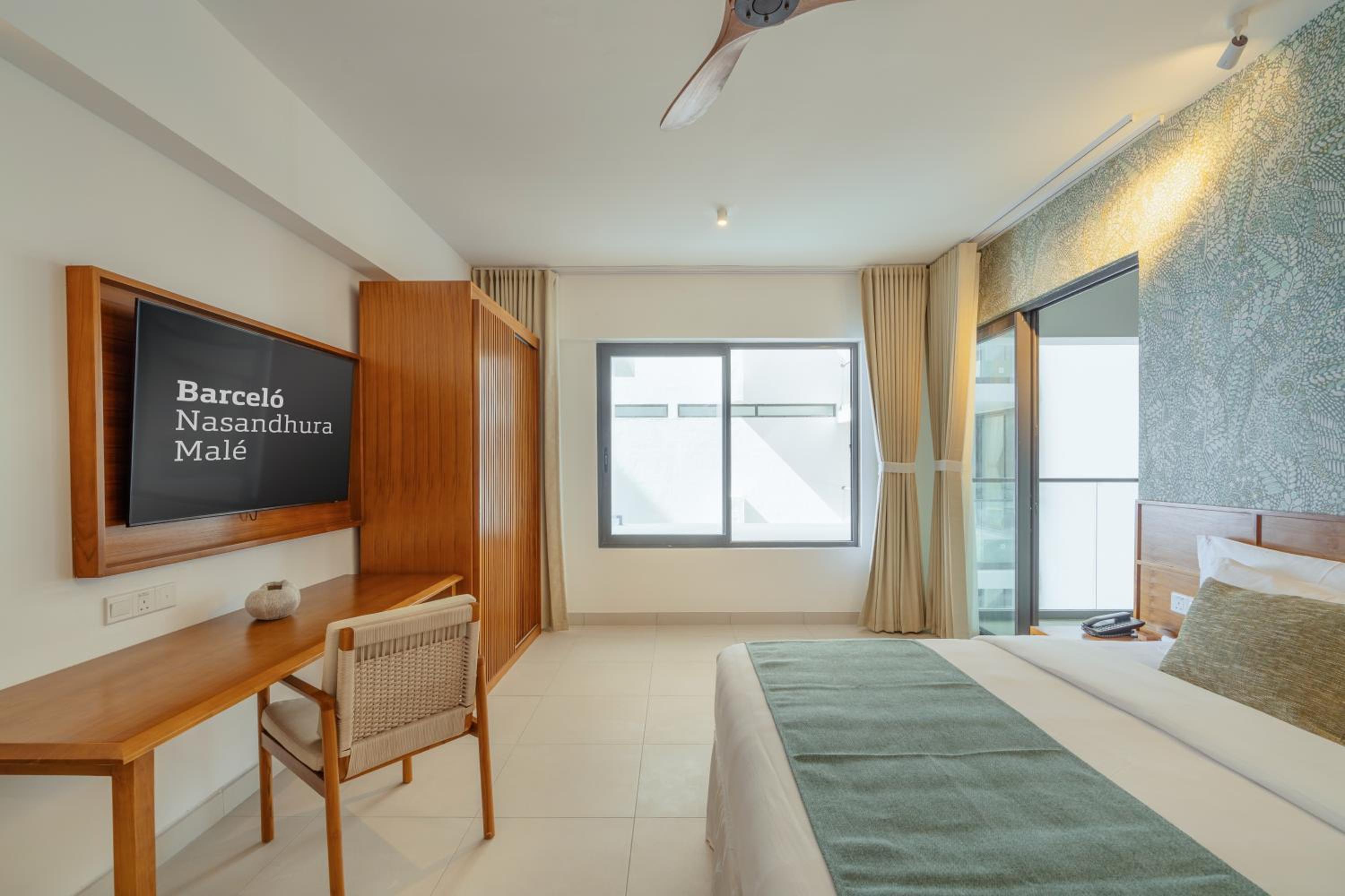 Premium Sea View 3 Bedroom Apartment (Free Airport Transfer)