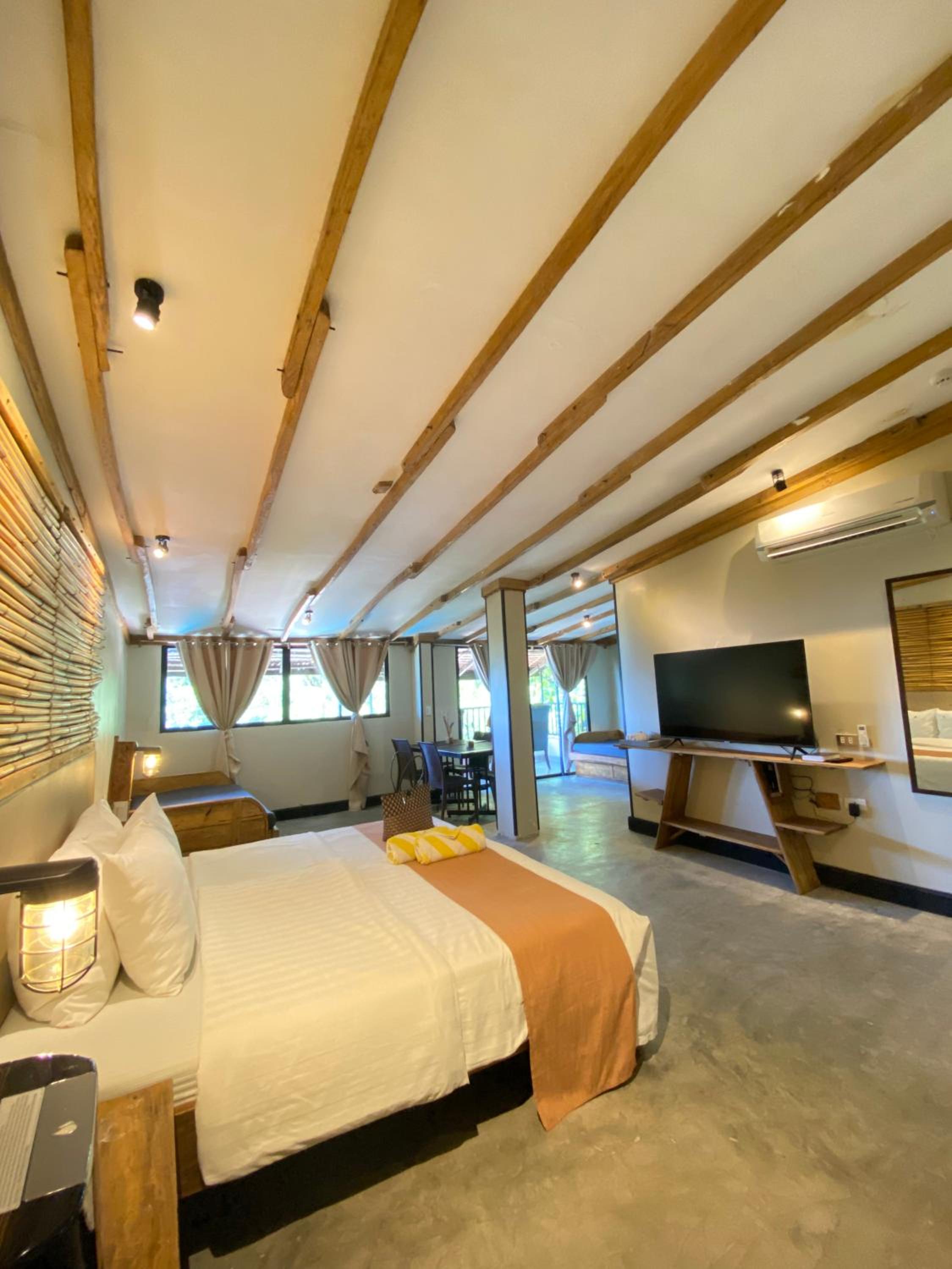 Family Suite - Photo 1