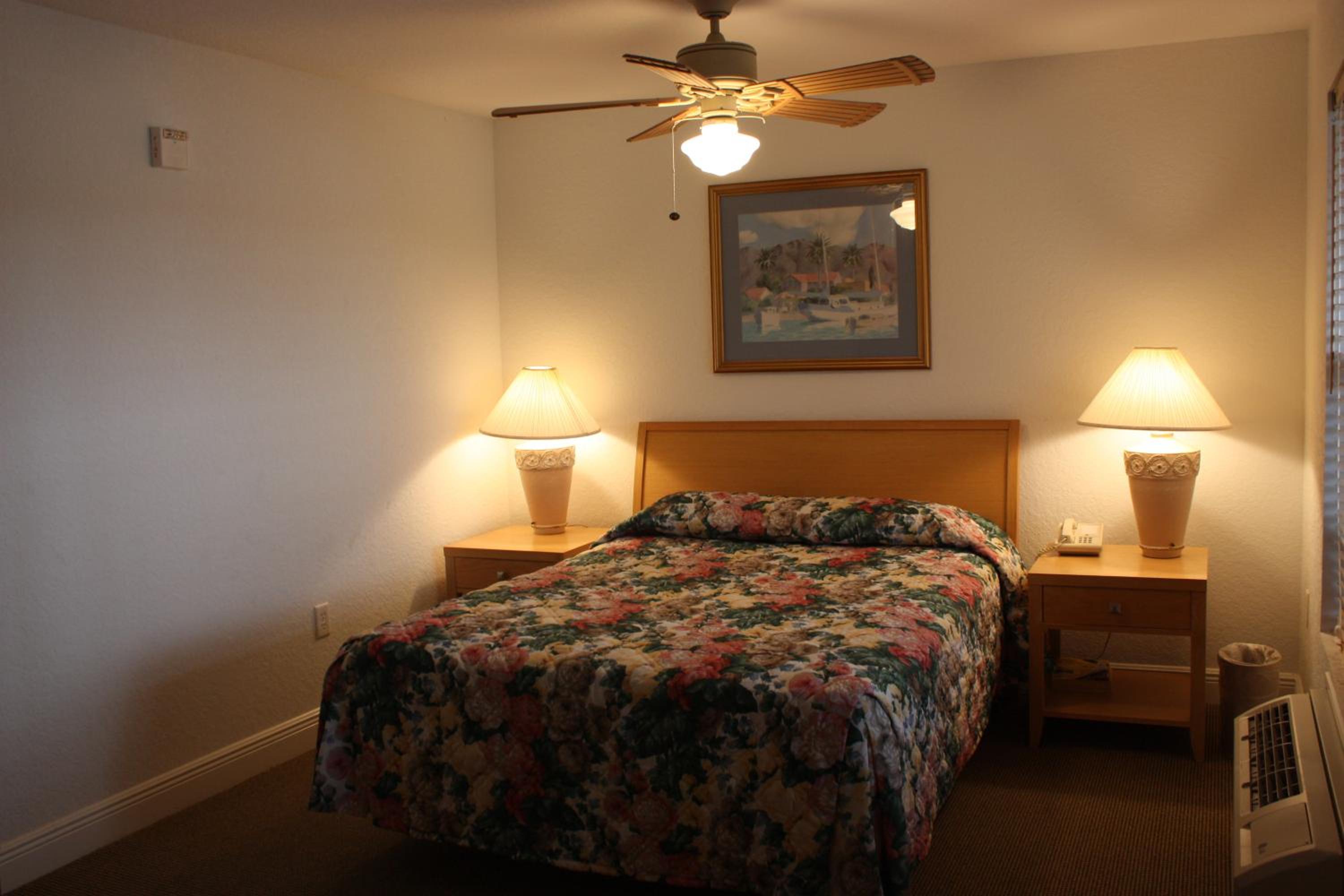 Queen Room - Photo 1