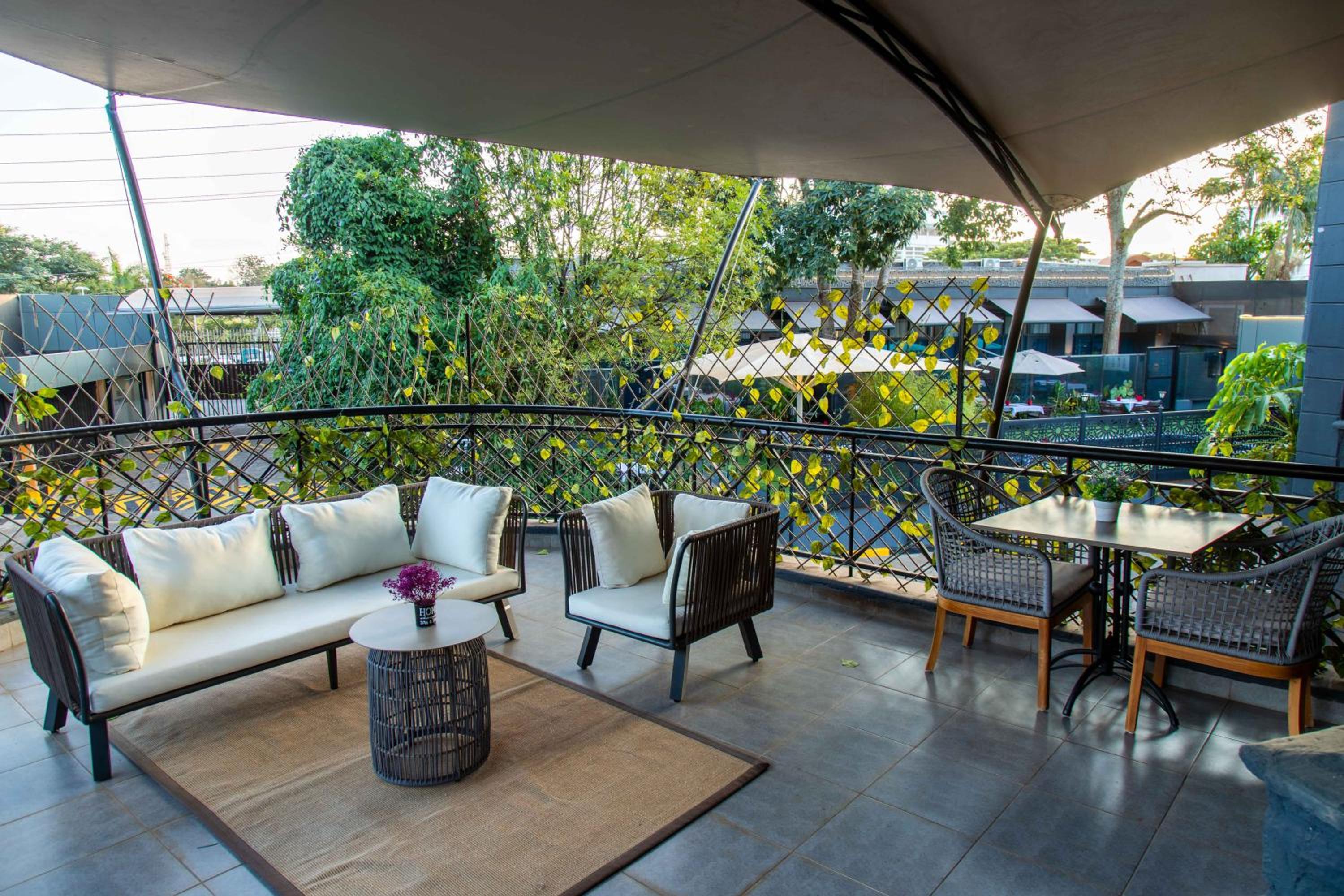 Junior Suite with Balcony photo 2