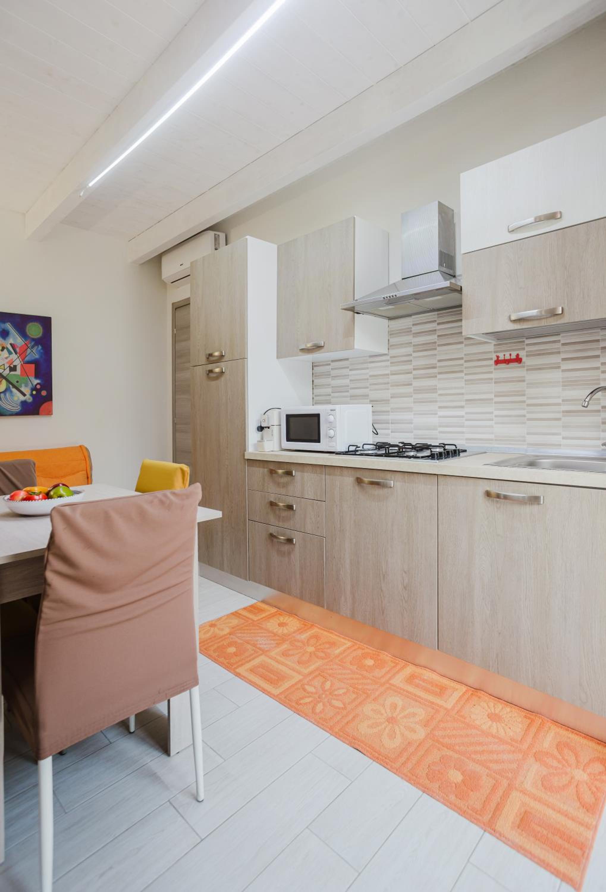 Deluxe One-Bedroom Apartment