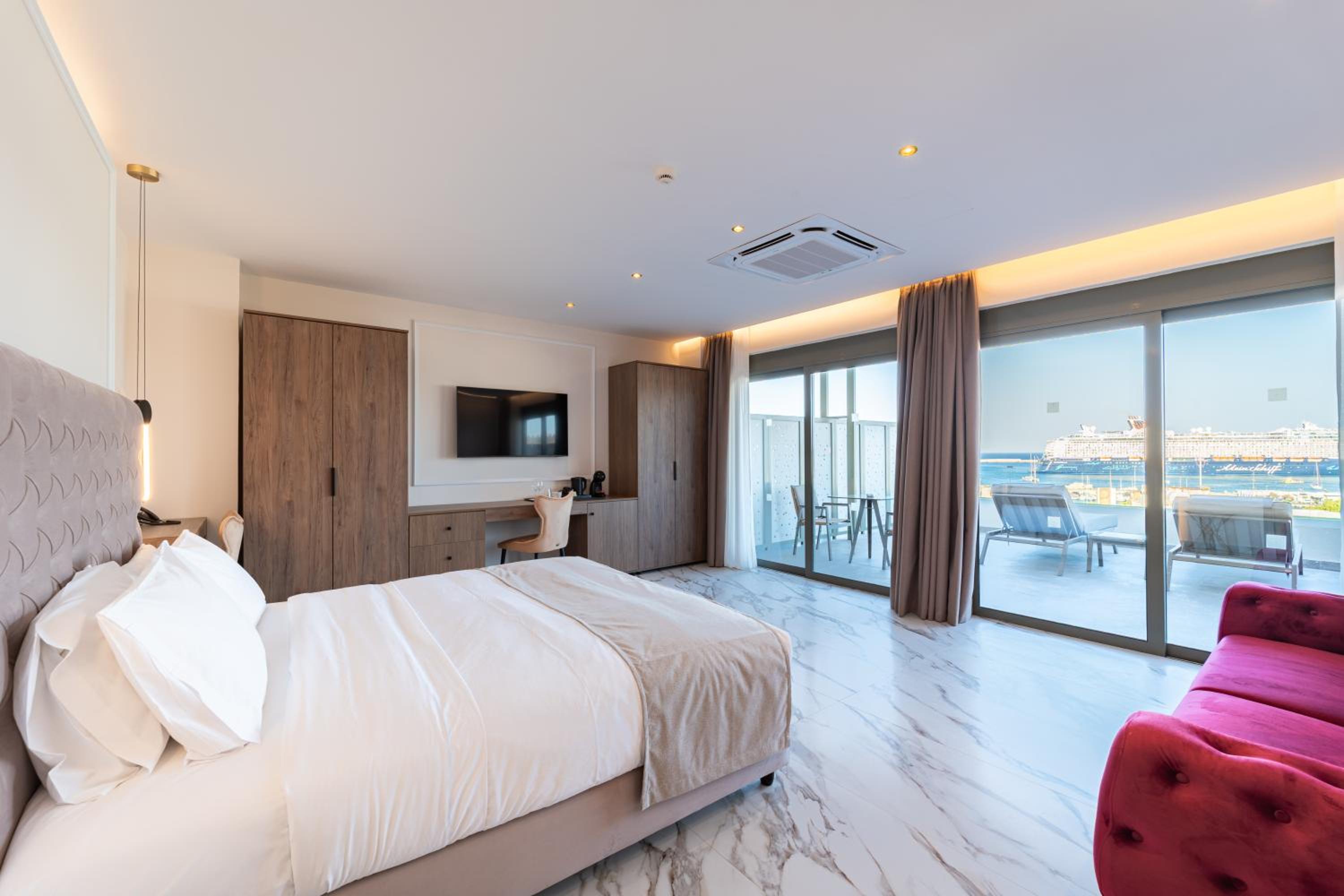 Superior Suite