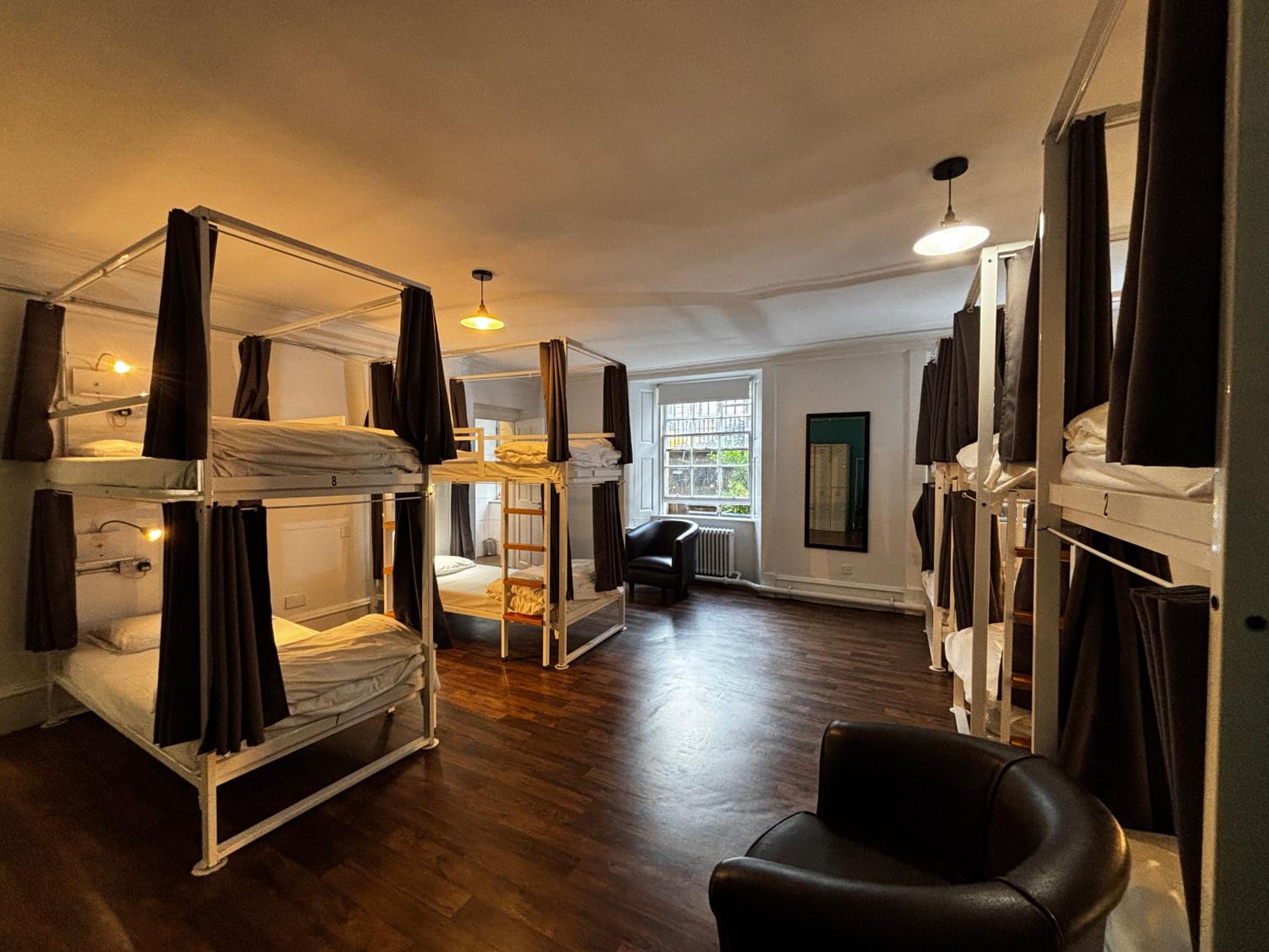 10-Bed Private Room Ensuite - Photo 4