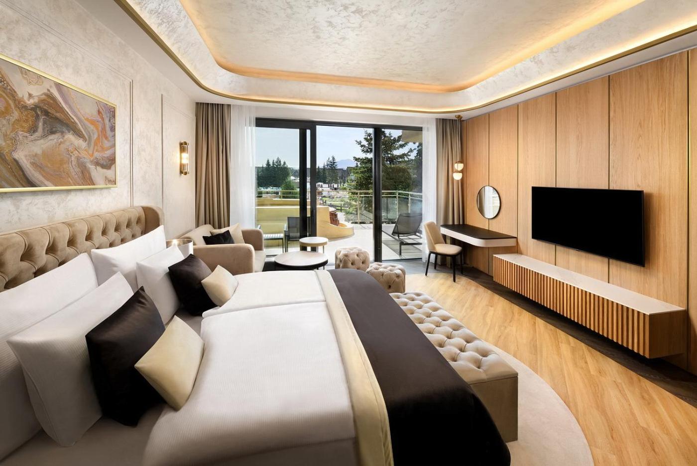 Double Room with Water Park View and Private Whirlpool