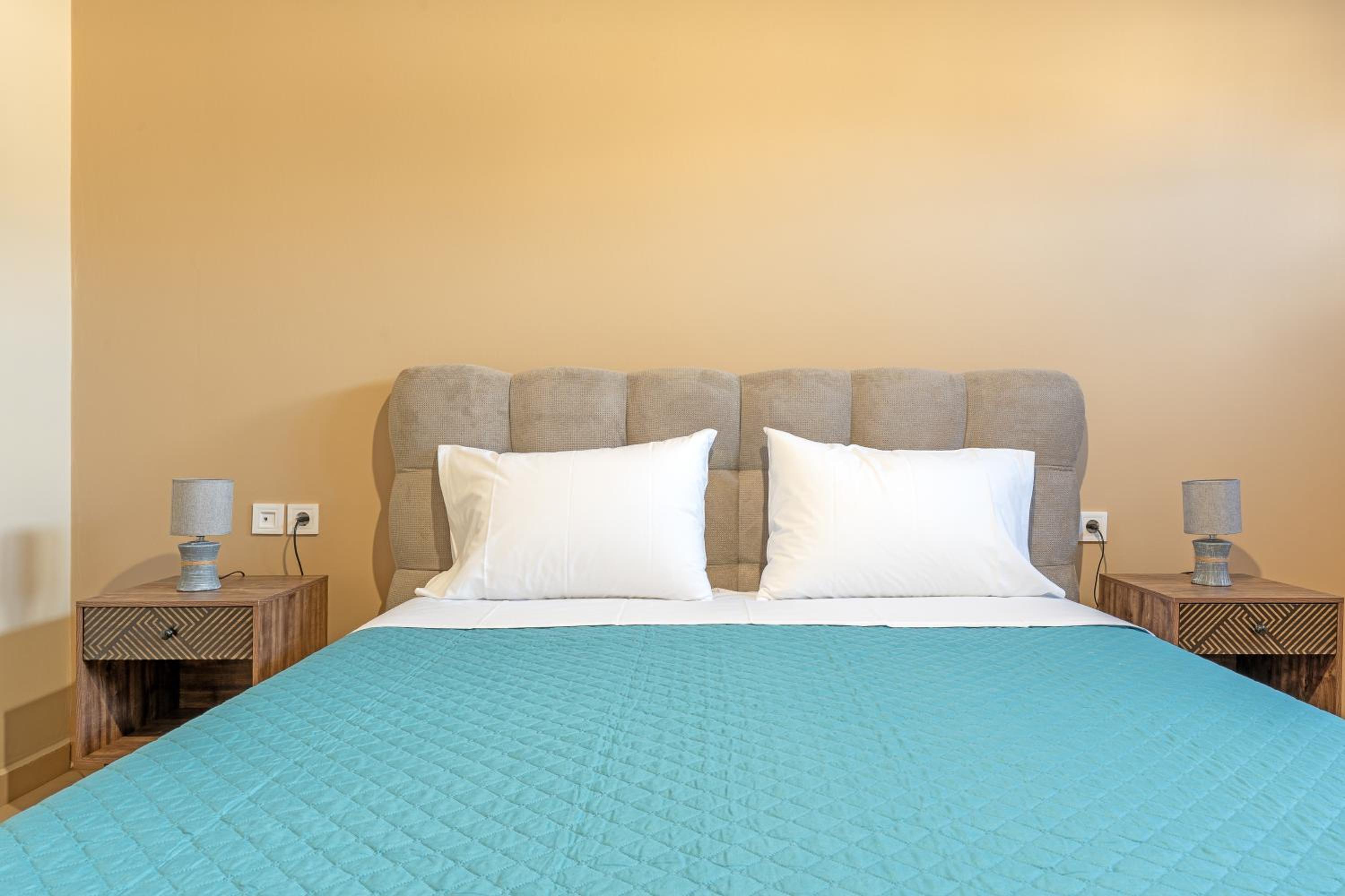 One-Bedroom Standard Apartment