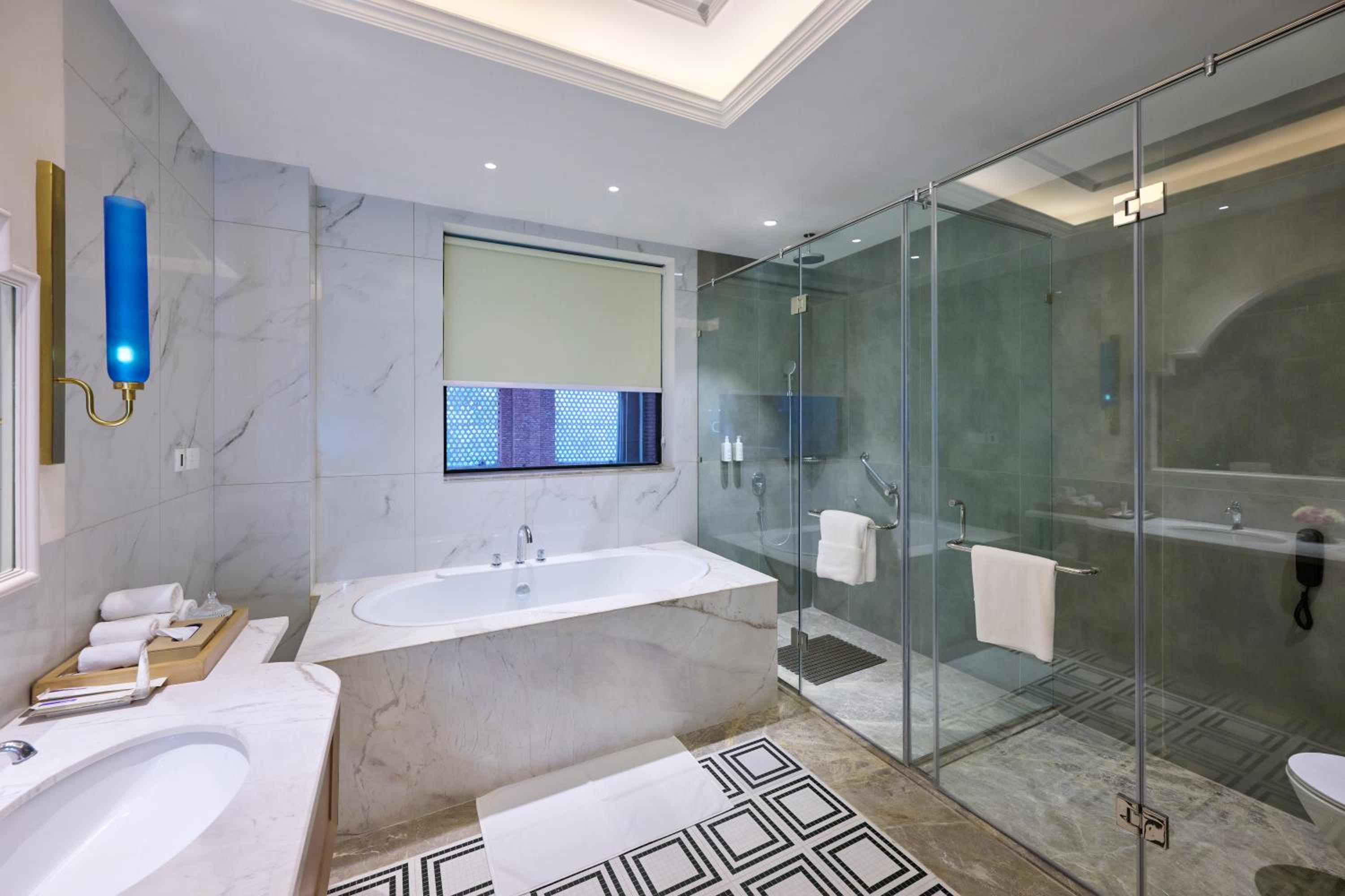 Presidential Suite with Double Bed and Ocean View at Sarovar Premiere Amritsar