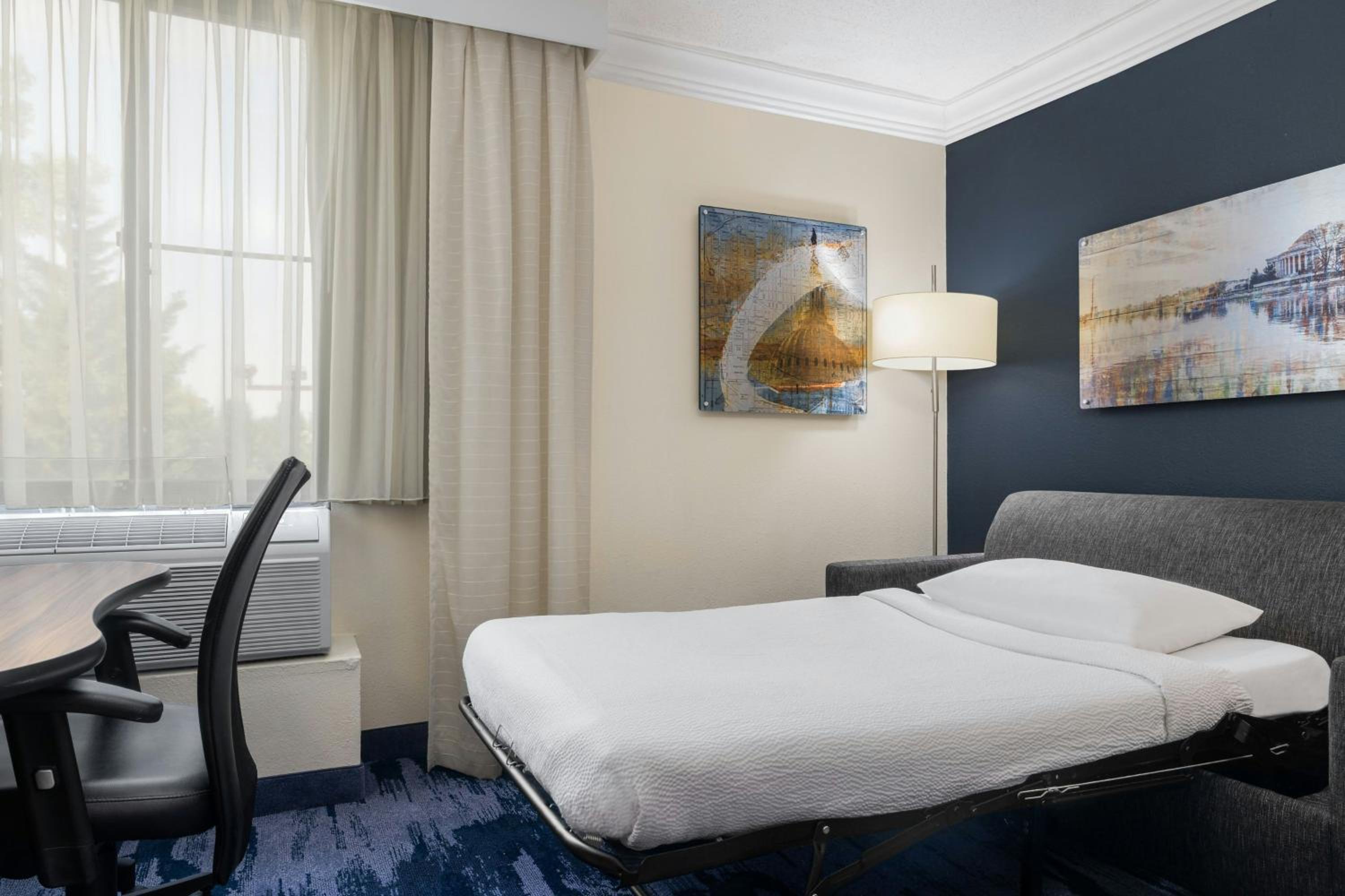 King Suite with Sofa Bed - Hearing Accessible - Photo 8