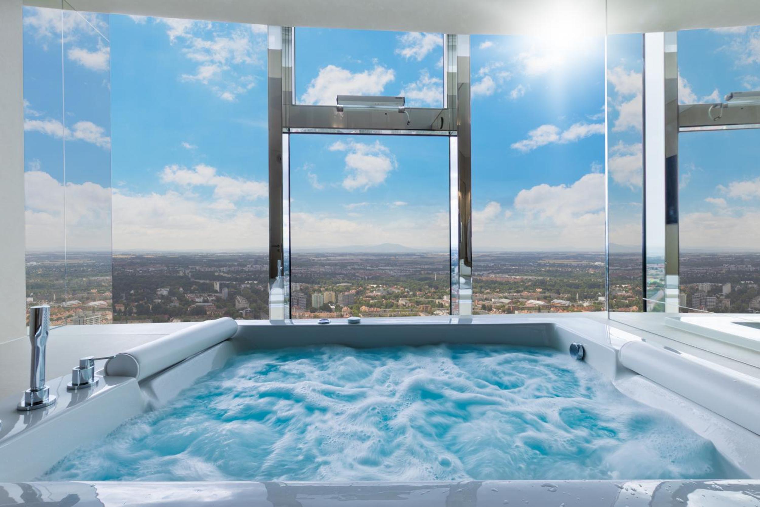 Luxury Penthouse with Private SPA