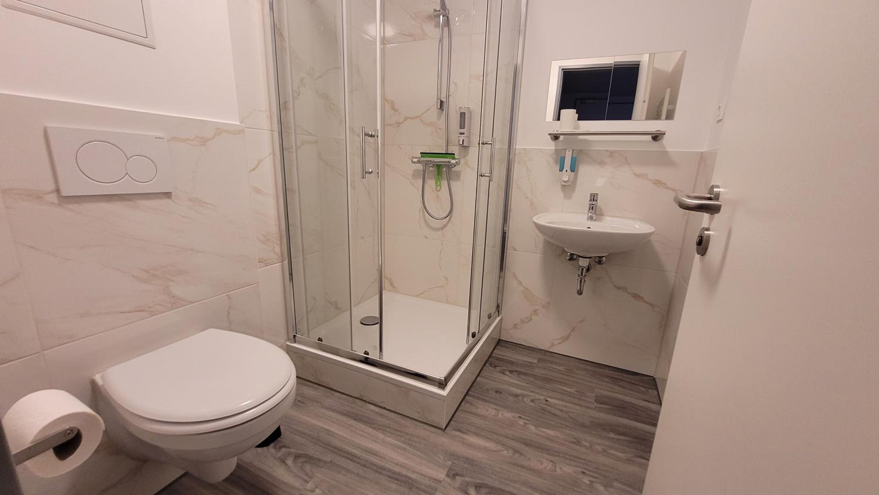 Double or Twin Room photo 3