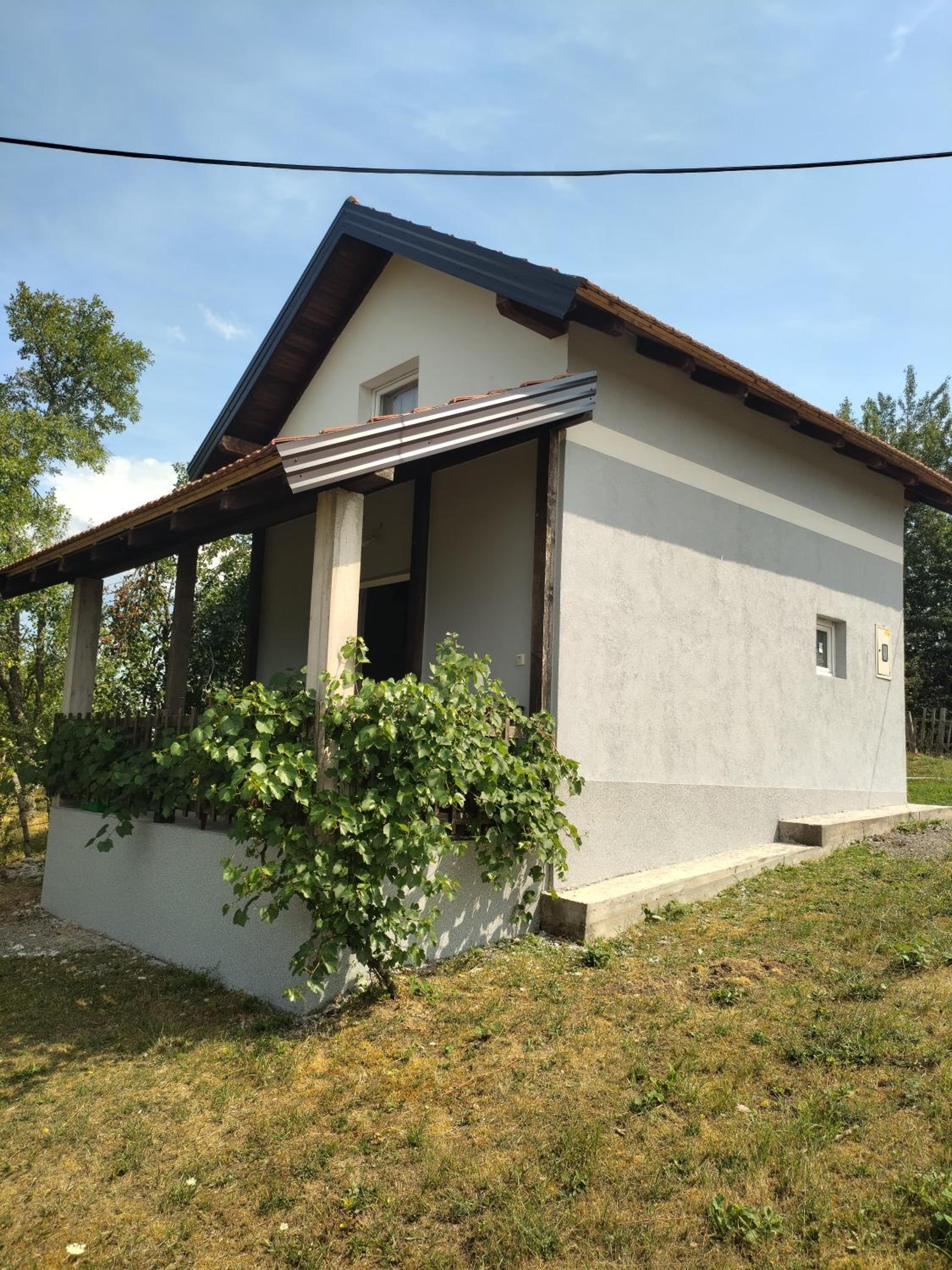 One-Bedroom House photo 1