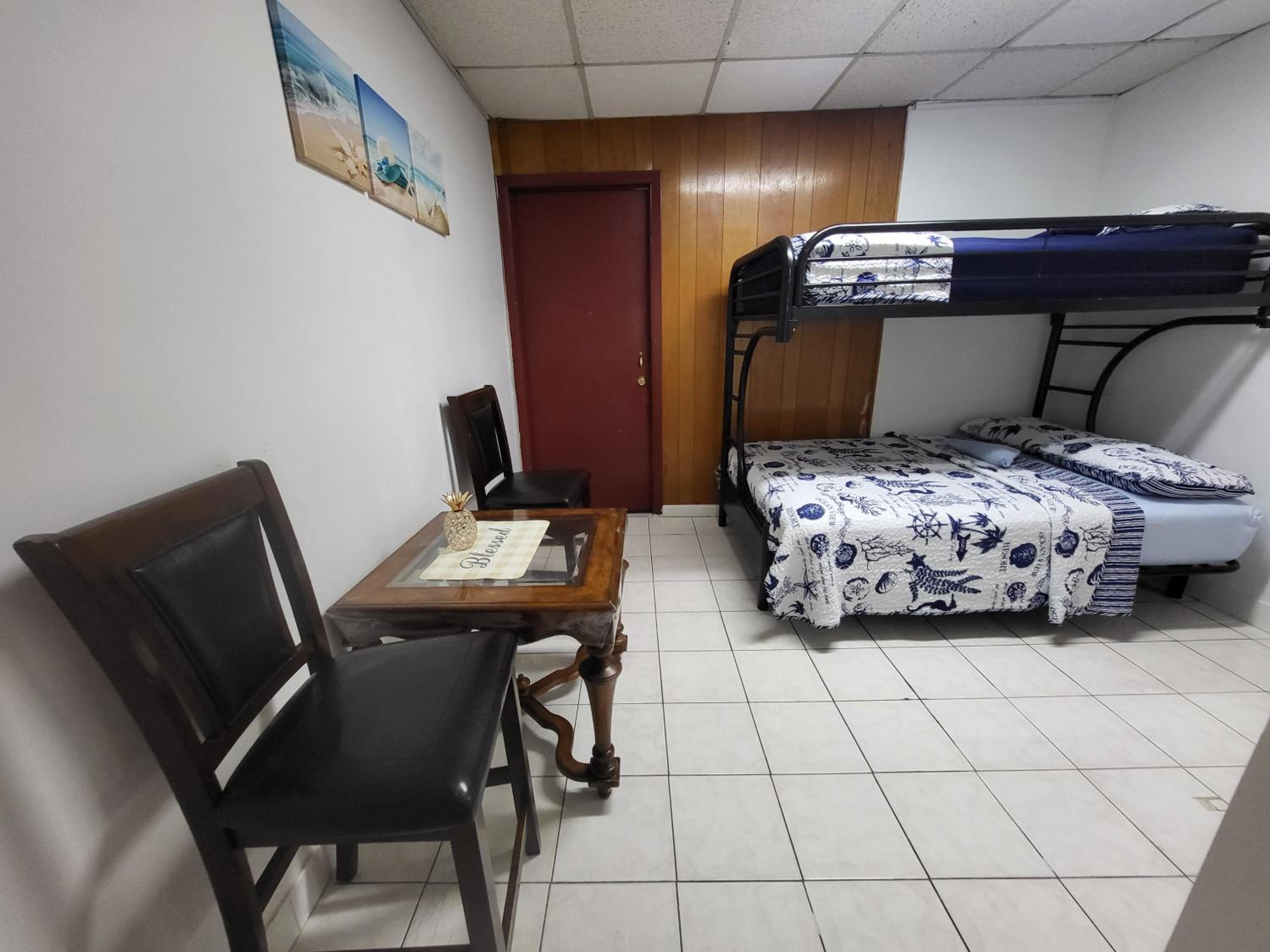 Double or Twin Room with Private Bathroom photo 2