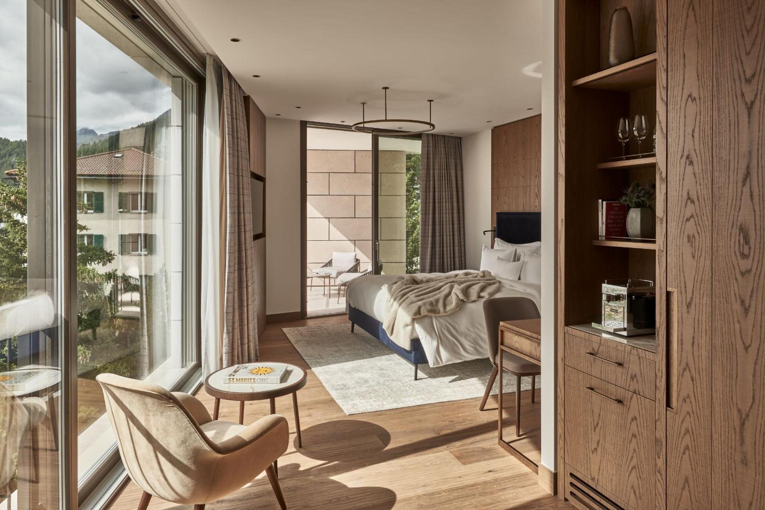 Deluxe Junior Suite - modern Grace Wing