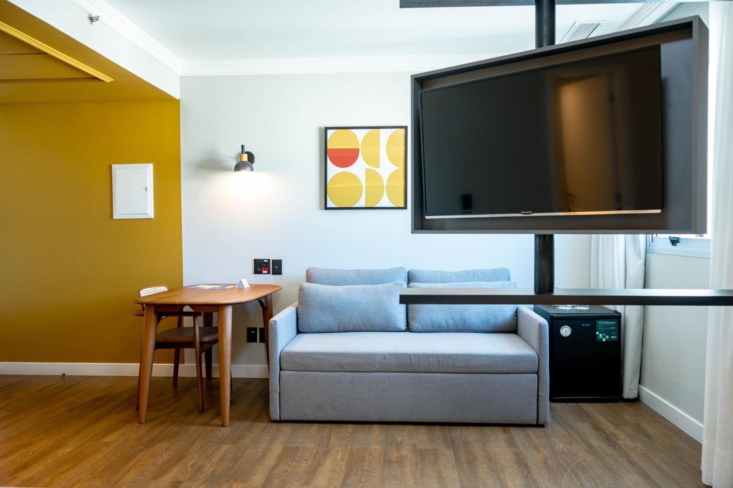Superior Twin Room with City View