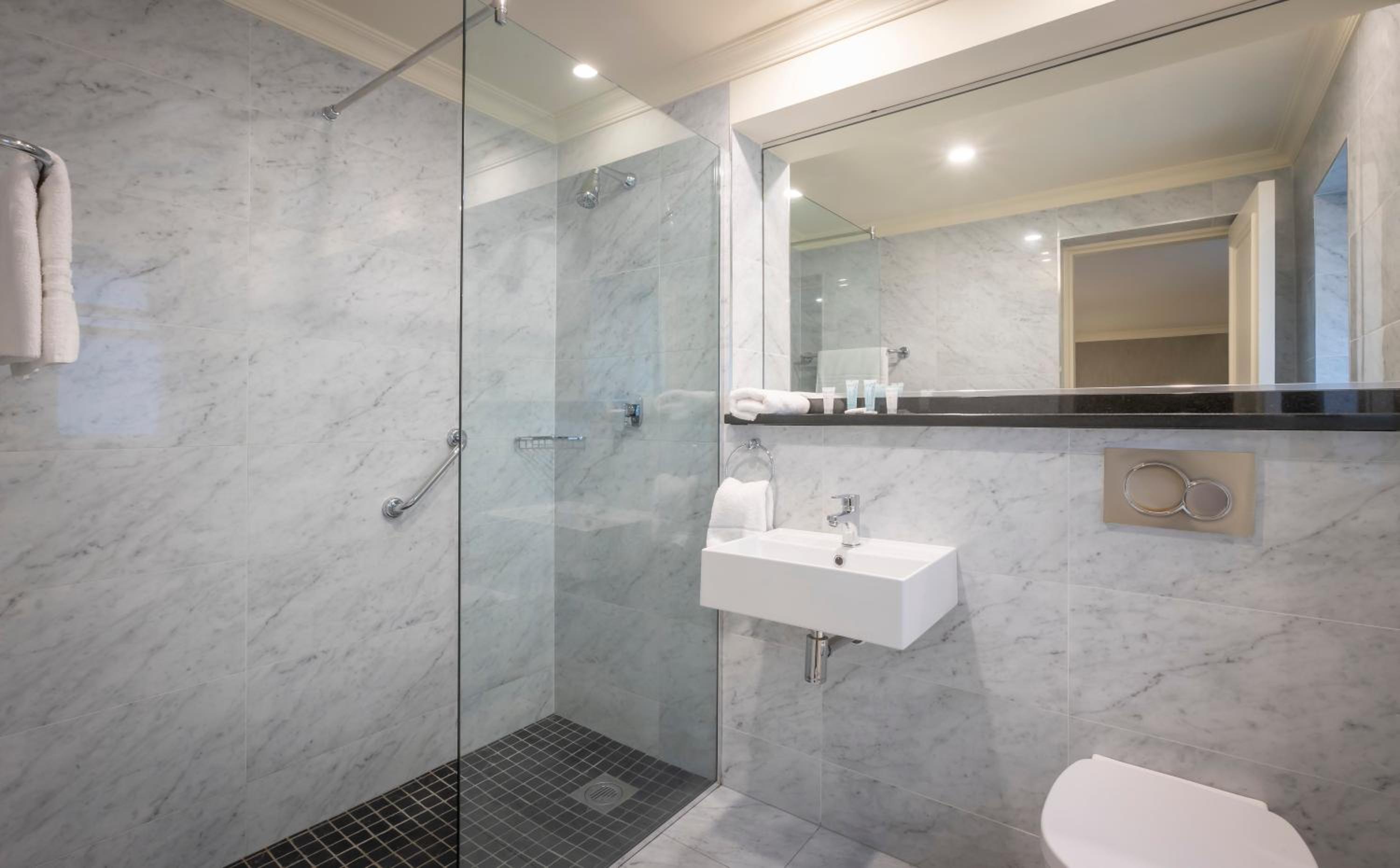 Standard Triple Room photo 2