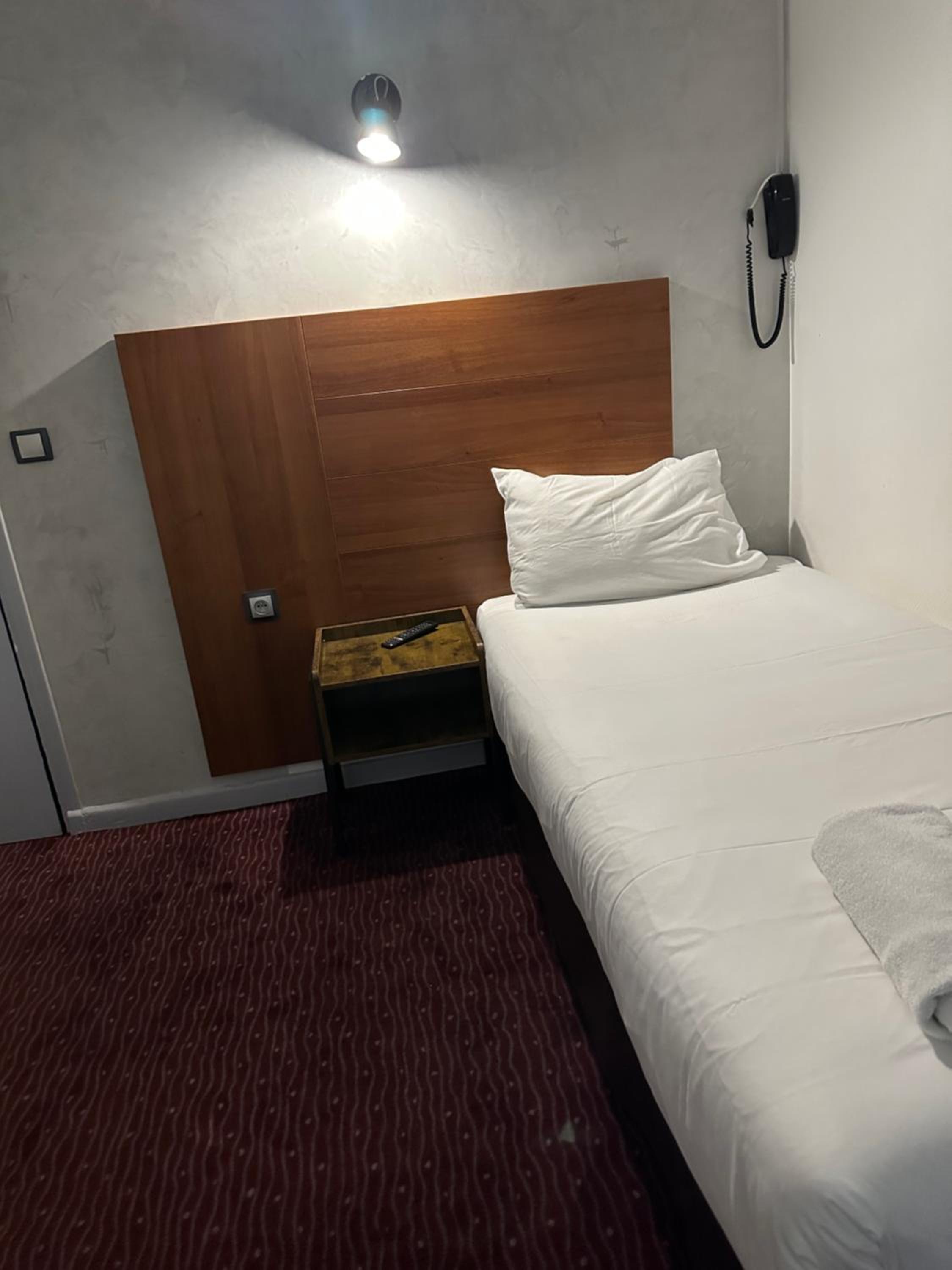 Single Room photo 2