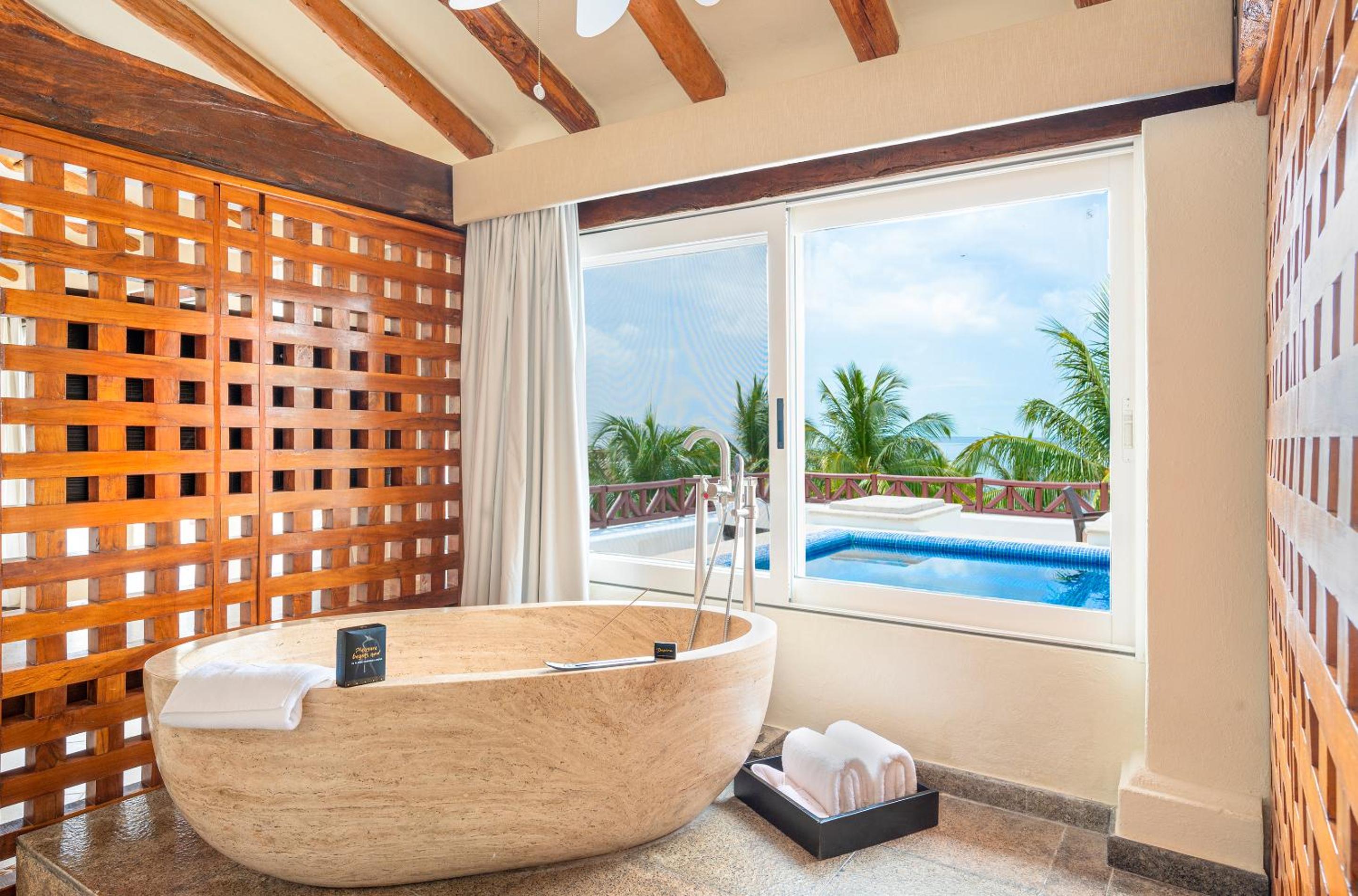 Penthouse Passion Suite photo 3