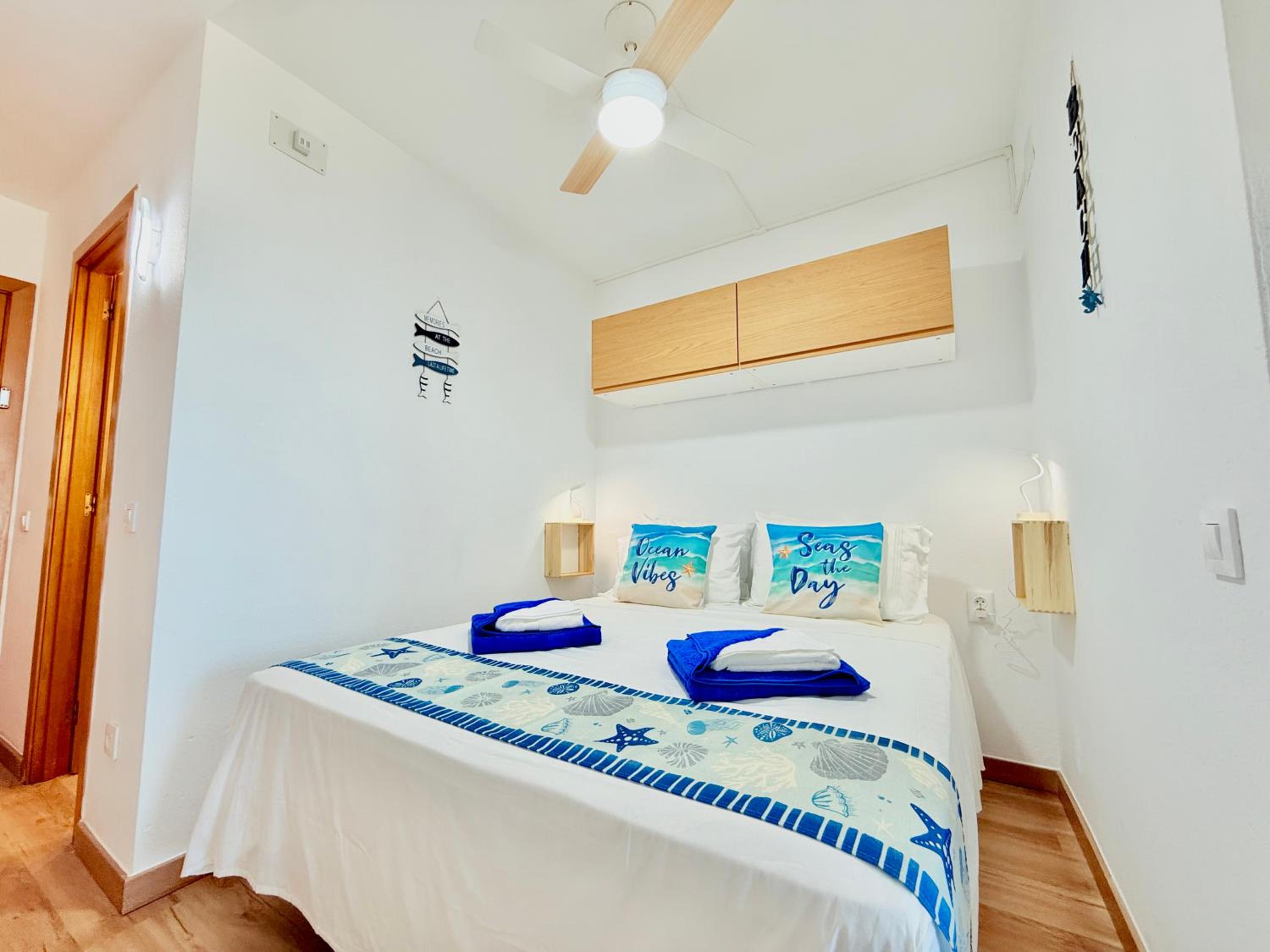 Studio Apartment with Sea View photo 2