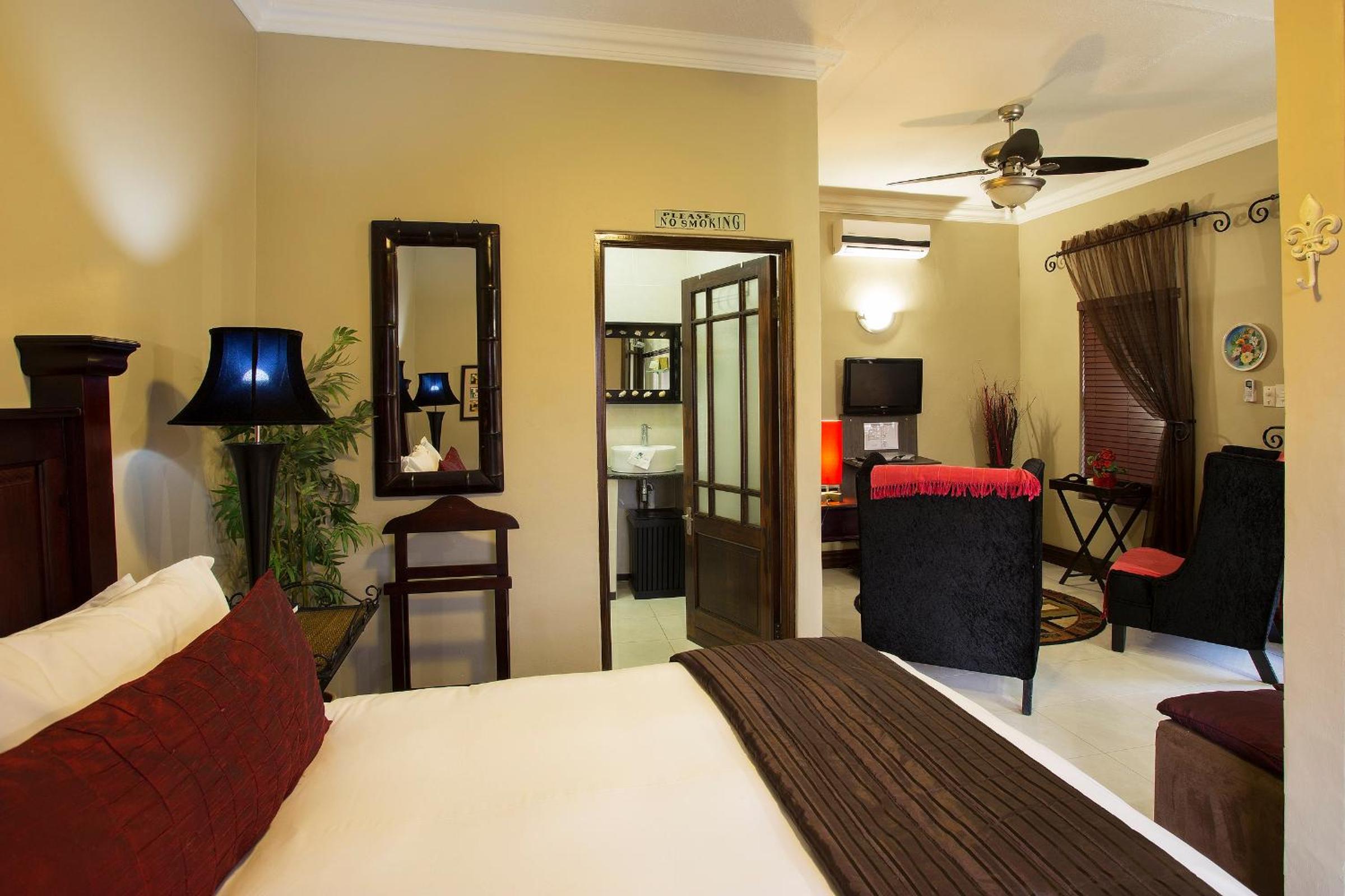 Deluxe Double Room - Photo 5