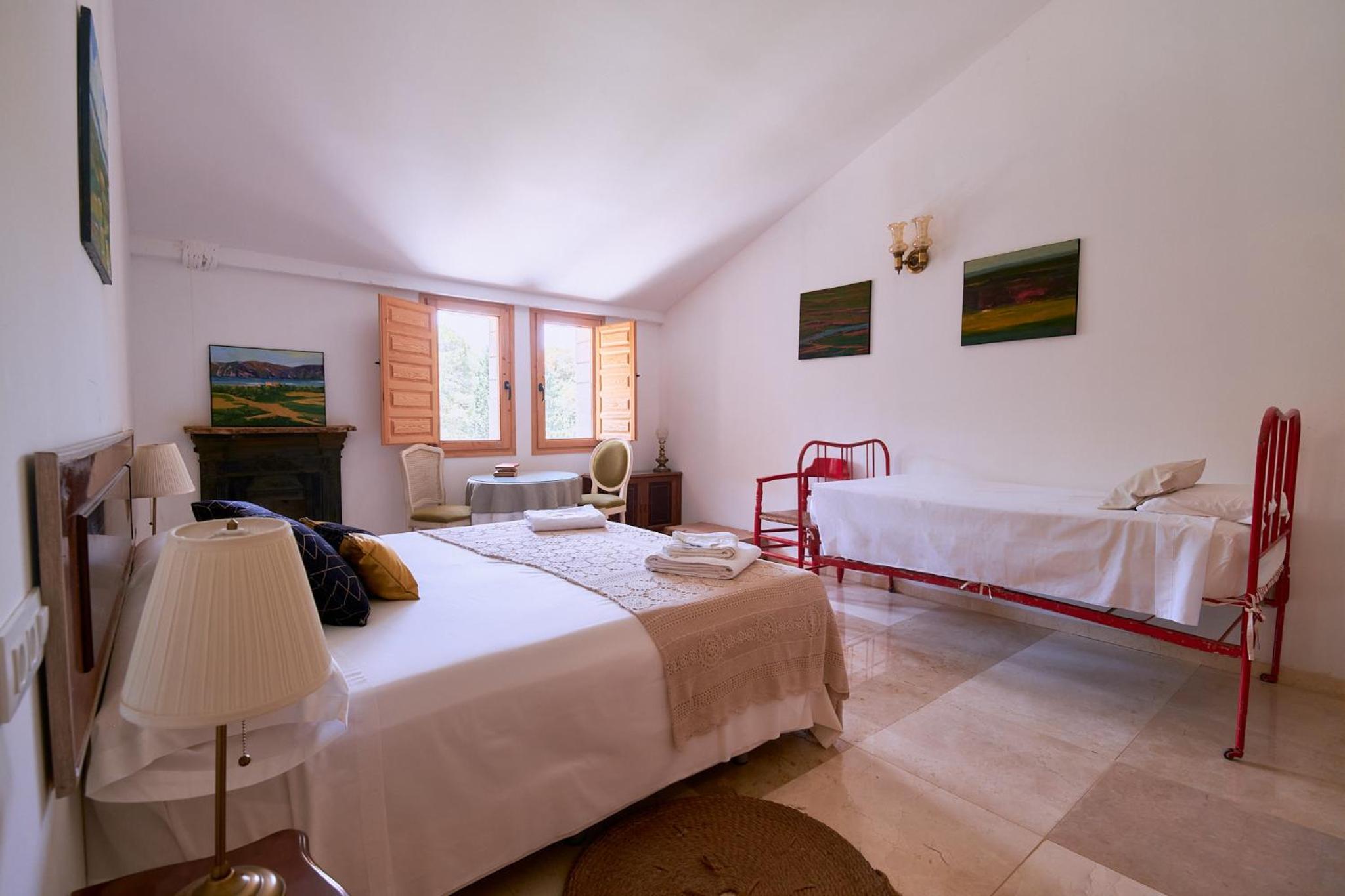 Deluxe Triple Room