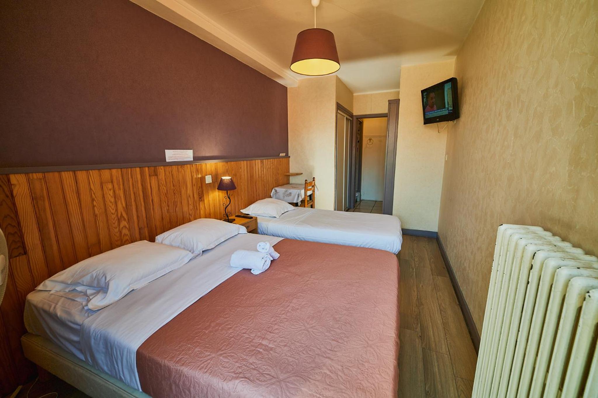 Triple Room - Photo 10
