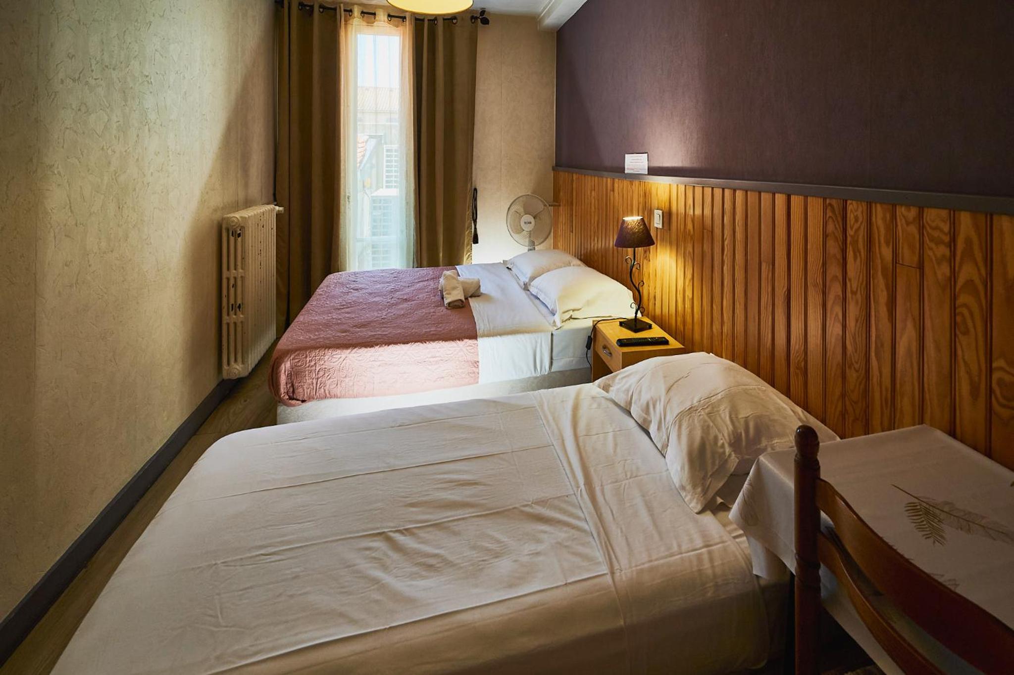 Triple Room - Photo 11
