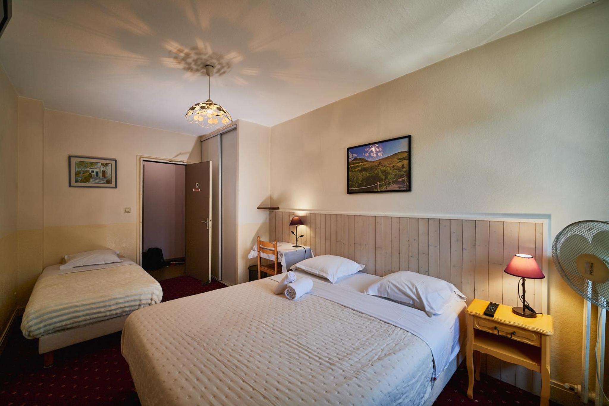 Triple Room - Photo 5