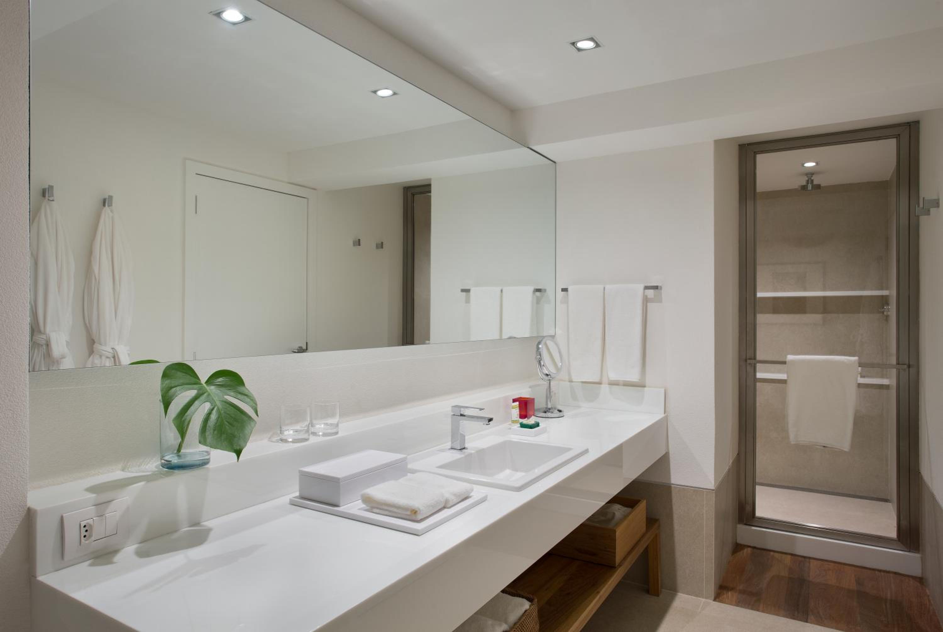 Deluxe Twin Room - Photo 4