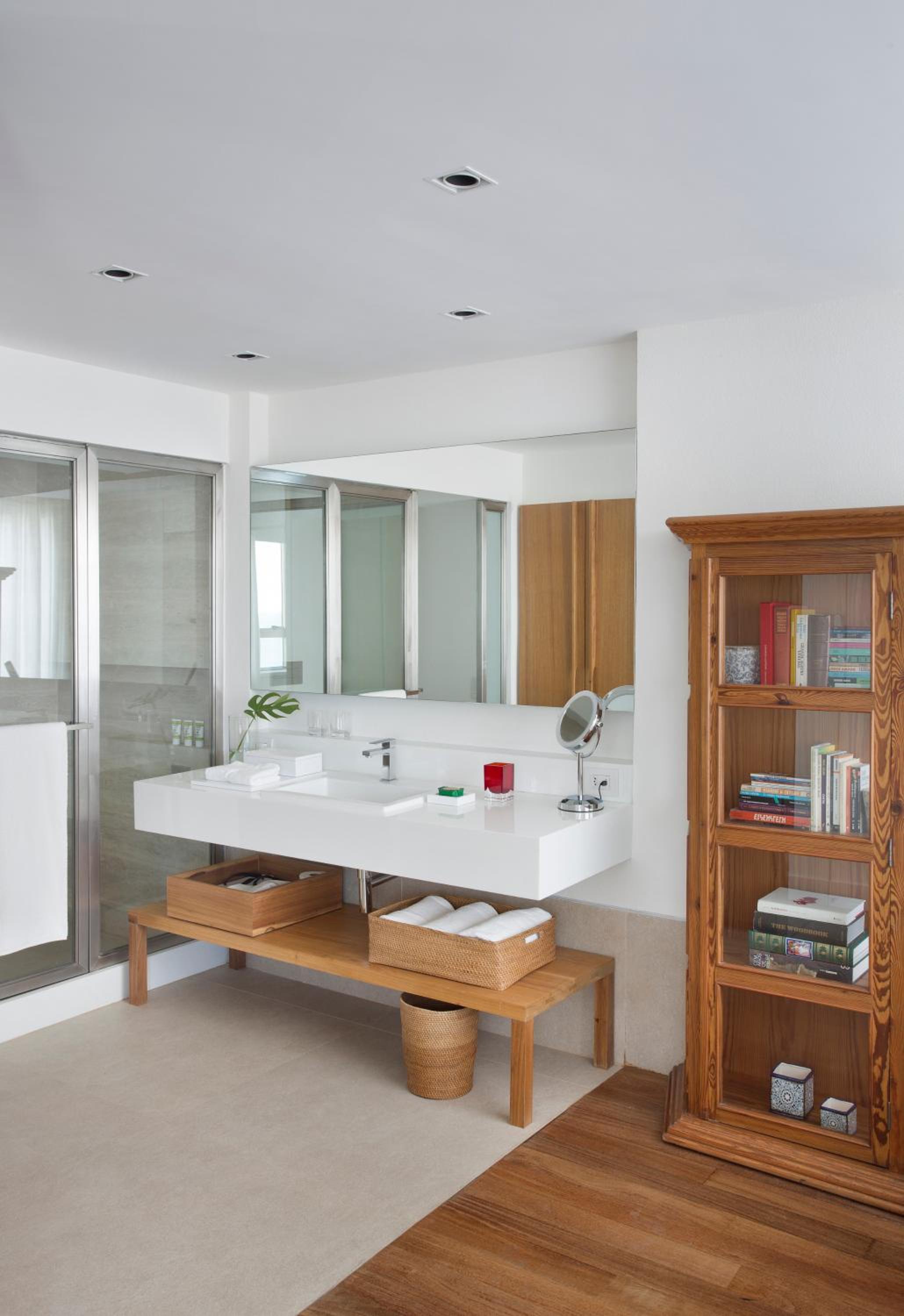 Suite with City View