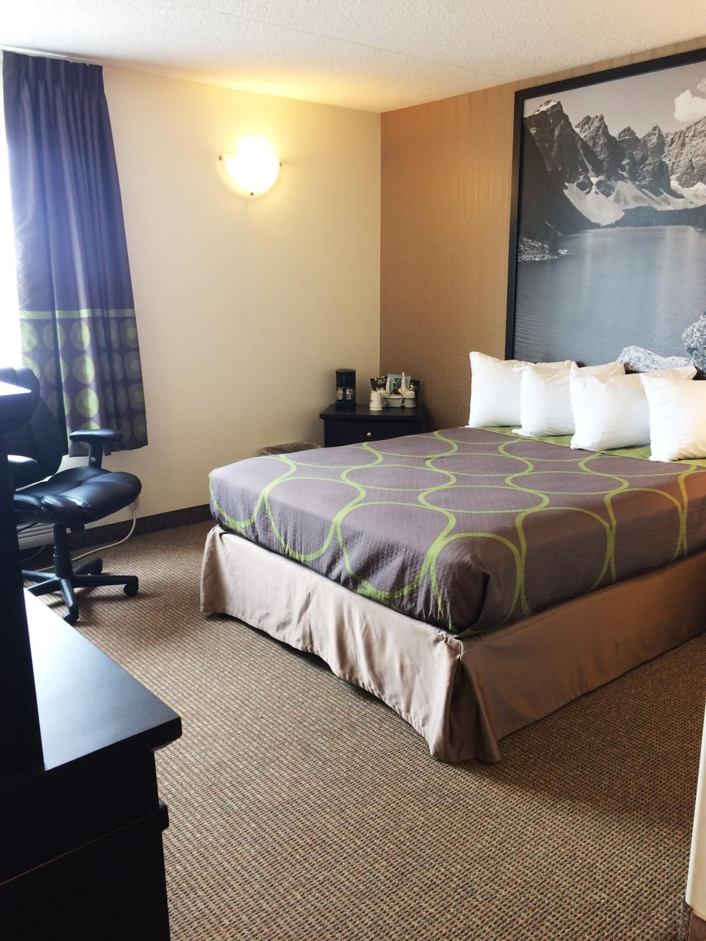 Queen Room - Disability Access - Non-Smoking - Photo 1