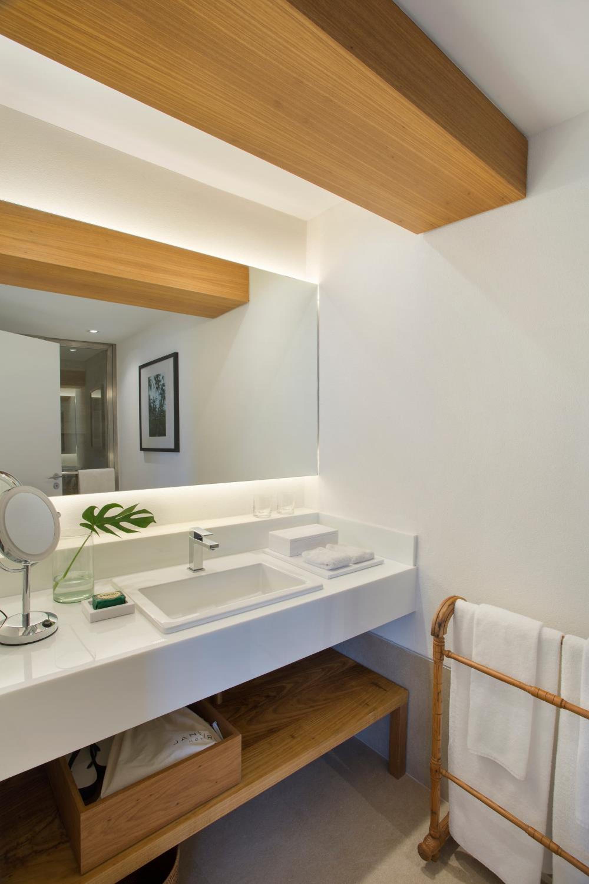 King Suite with Ocean View