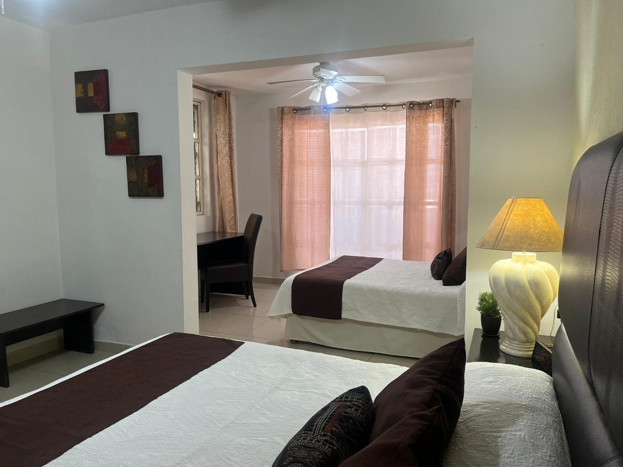 Suite with Balcony - Photo 3