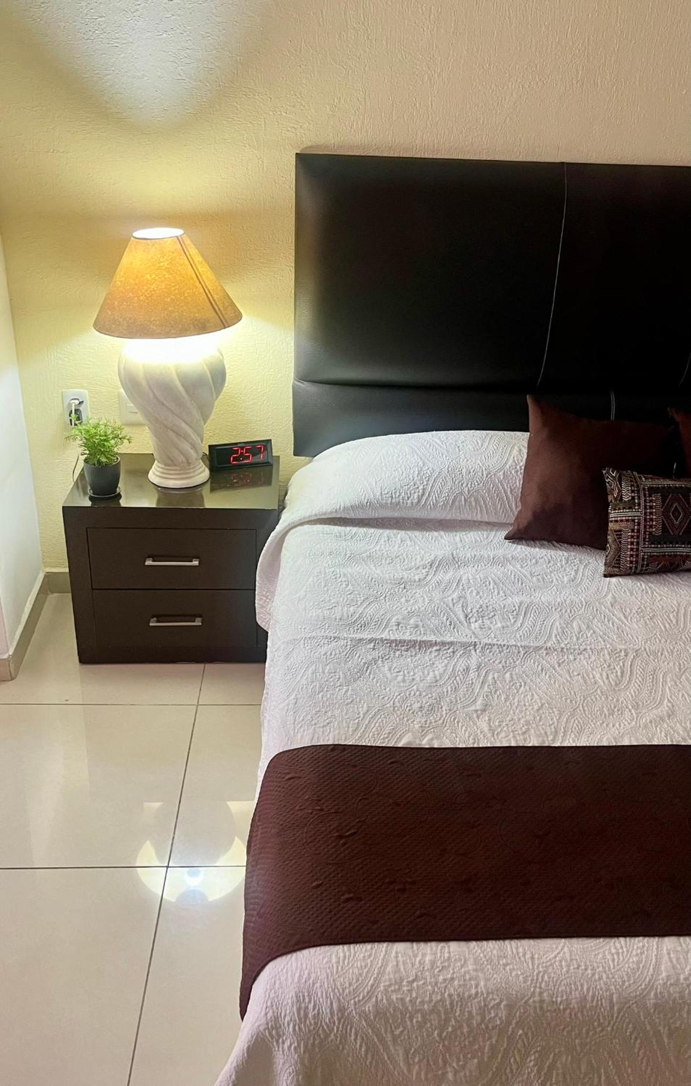 Suite with Balcony - Photo 1