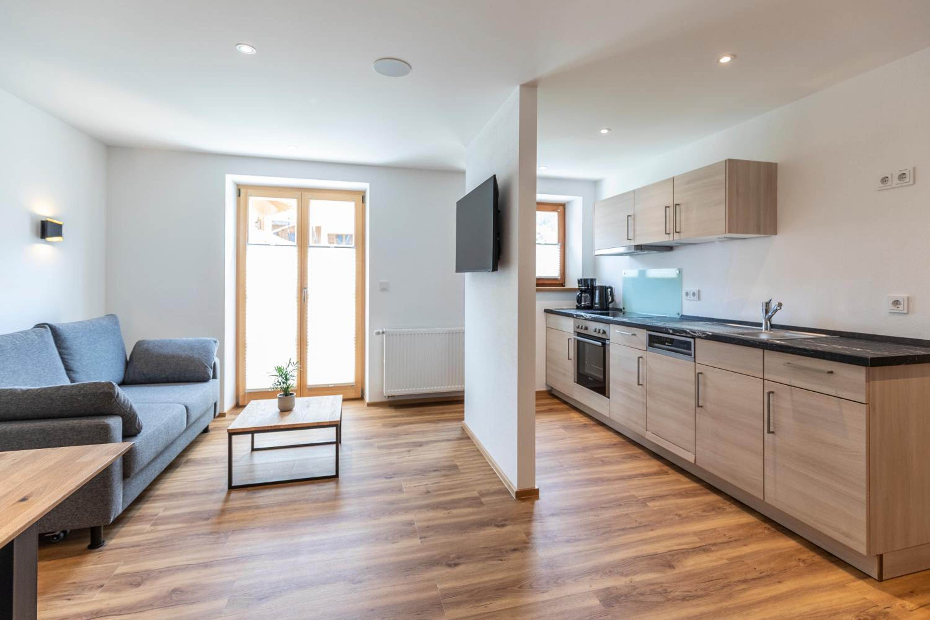 Two-Bedroom Apartment with Terrace photo 3