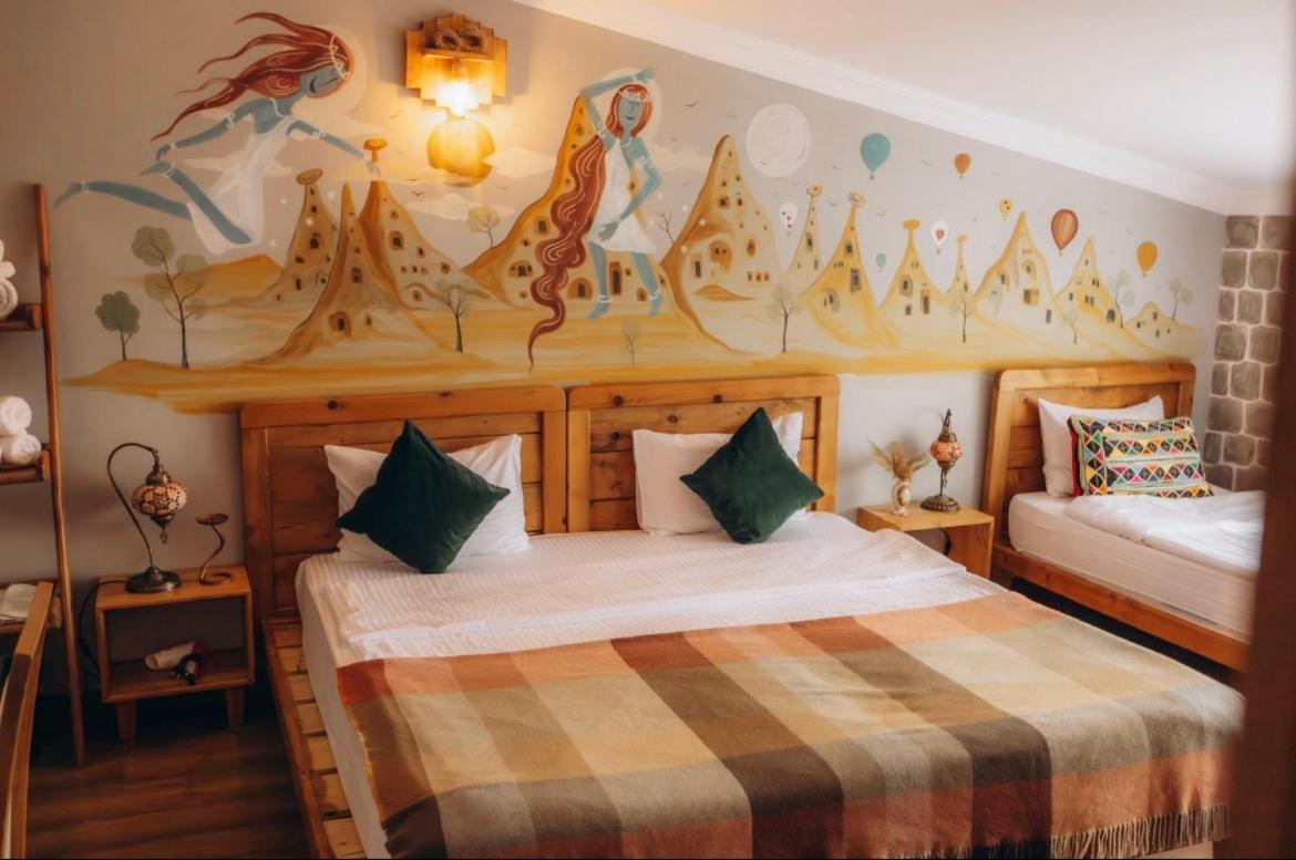 Quadruple Room with Mountain View photo 3