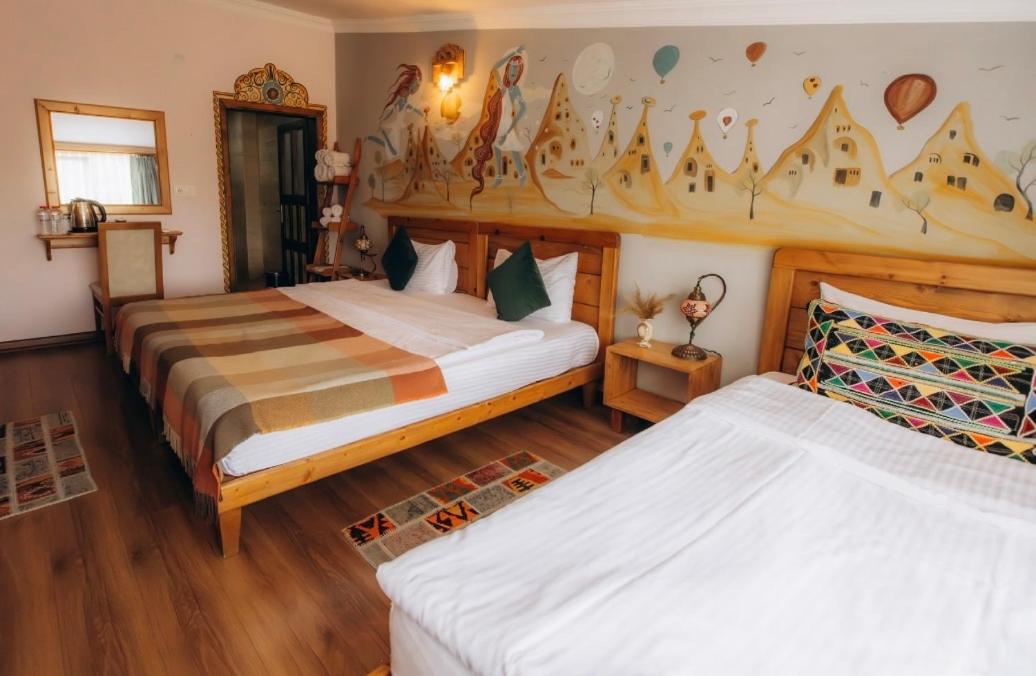 Quadruple Room with Mountain View photo 1