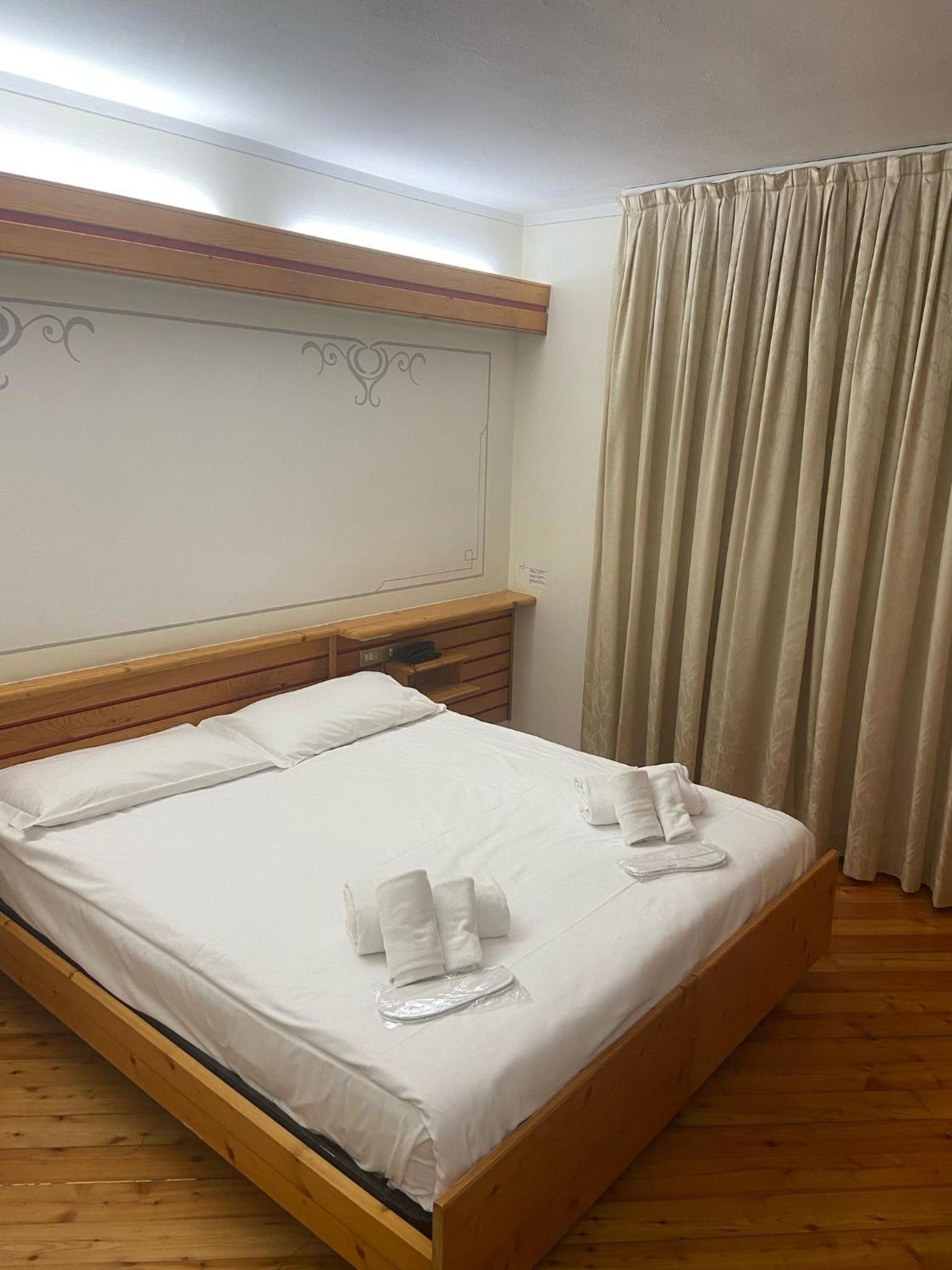 Classic Triple Room - Photo 3