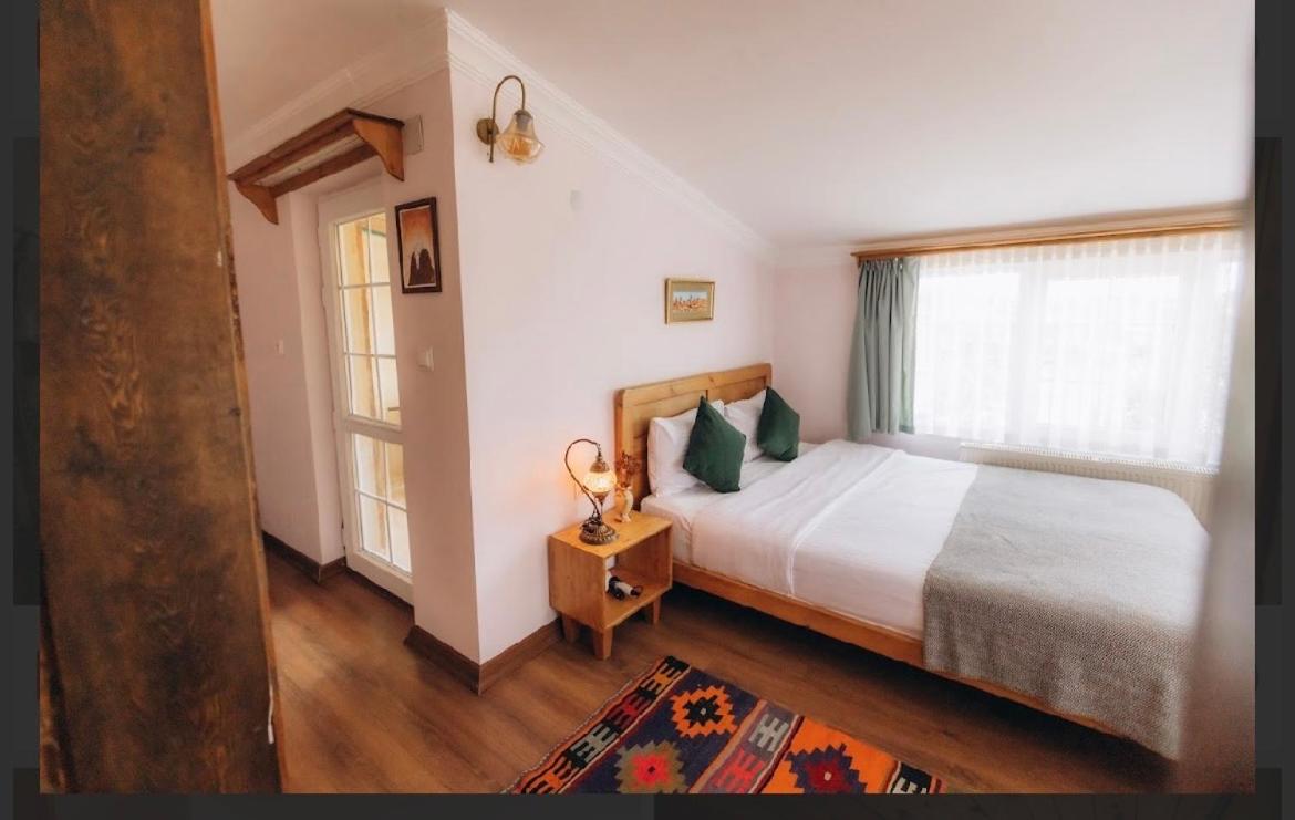 Triple Room with Balcony photo 1