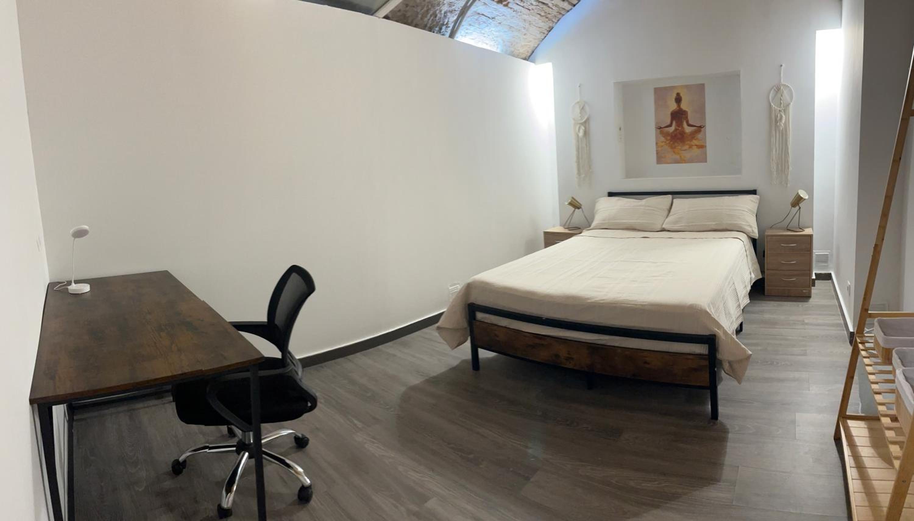 Standard Double Room with Shared Bathroom photo 2