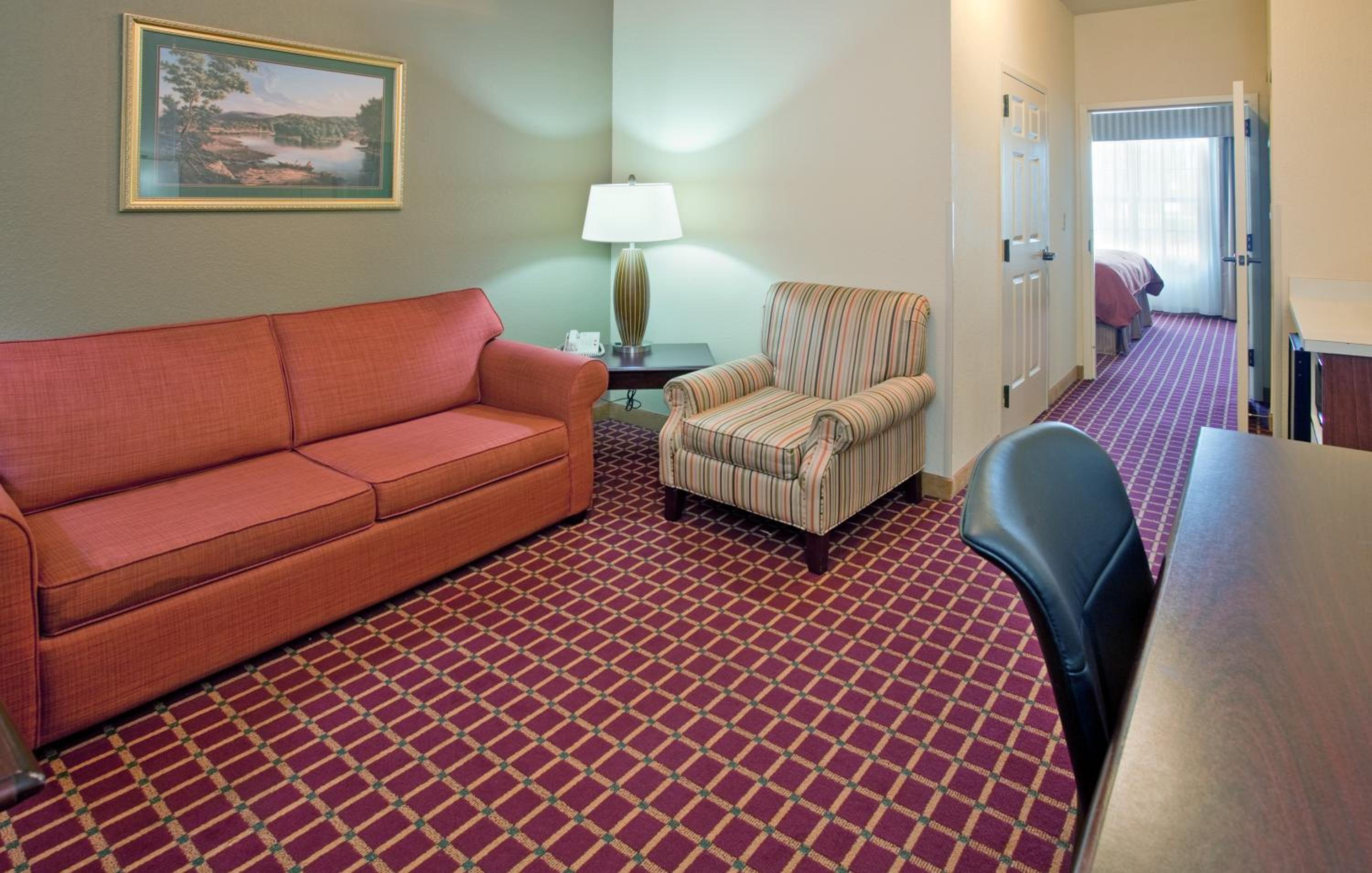One-Bedroom King Suite - Non-Smoking - Photo 1