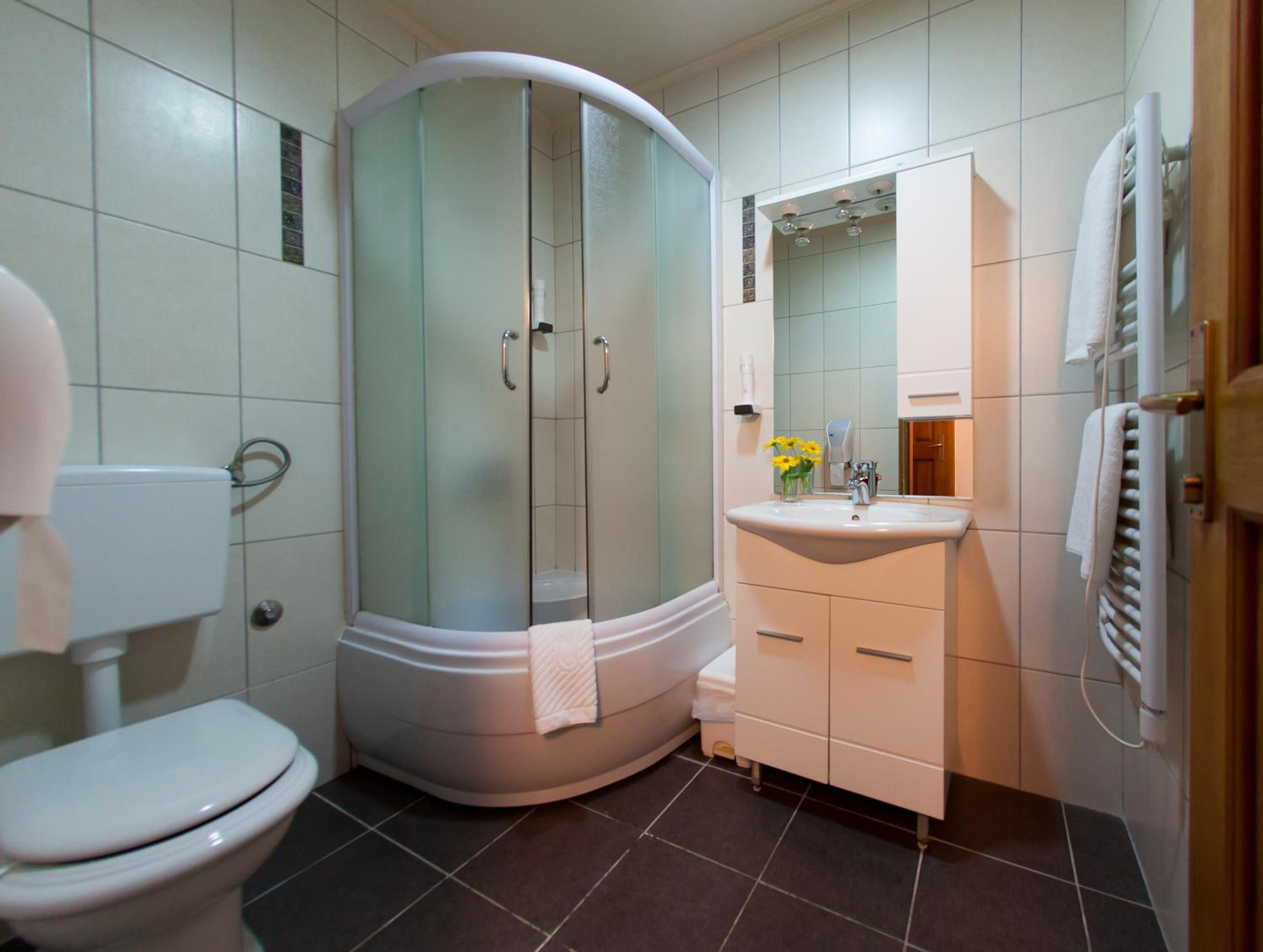 Suite - Photo 2